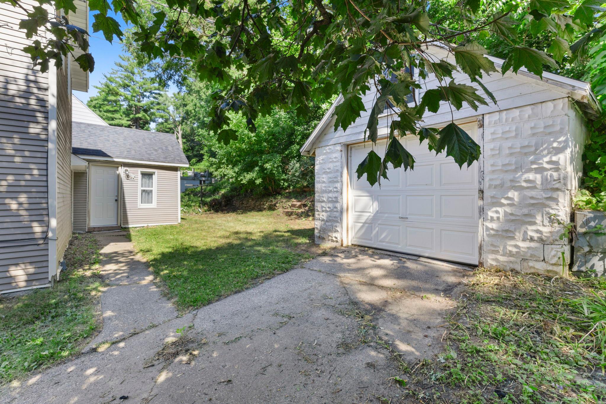 33rd image of 1030 Putnam Ave, Red Wing, MN 55066 | MLS# 7110715