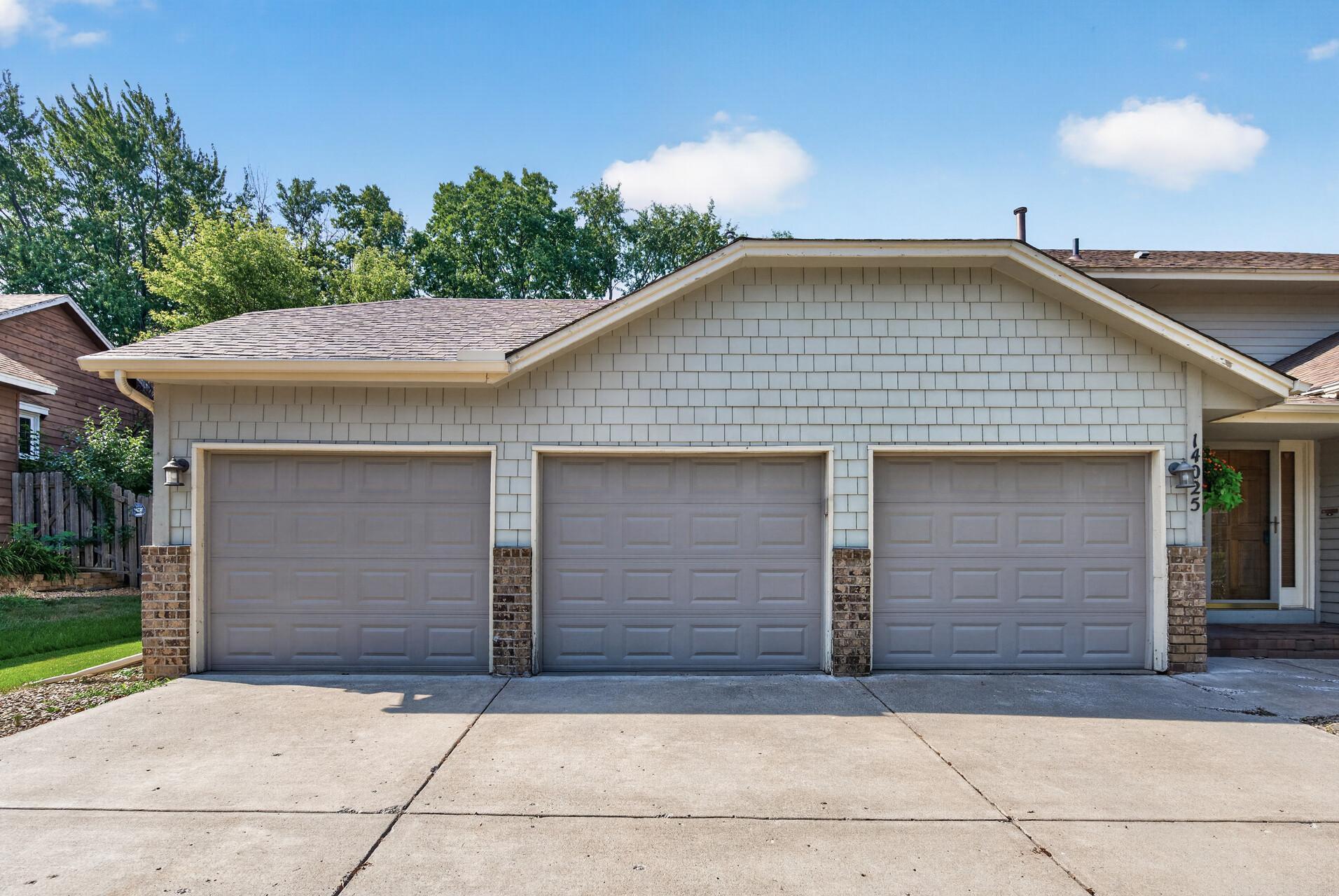2nd image of 14025 87th Ave N, Maple Grove, MN 55369 | MLS# 7110735