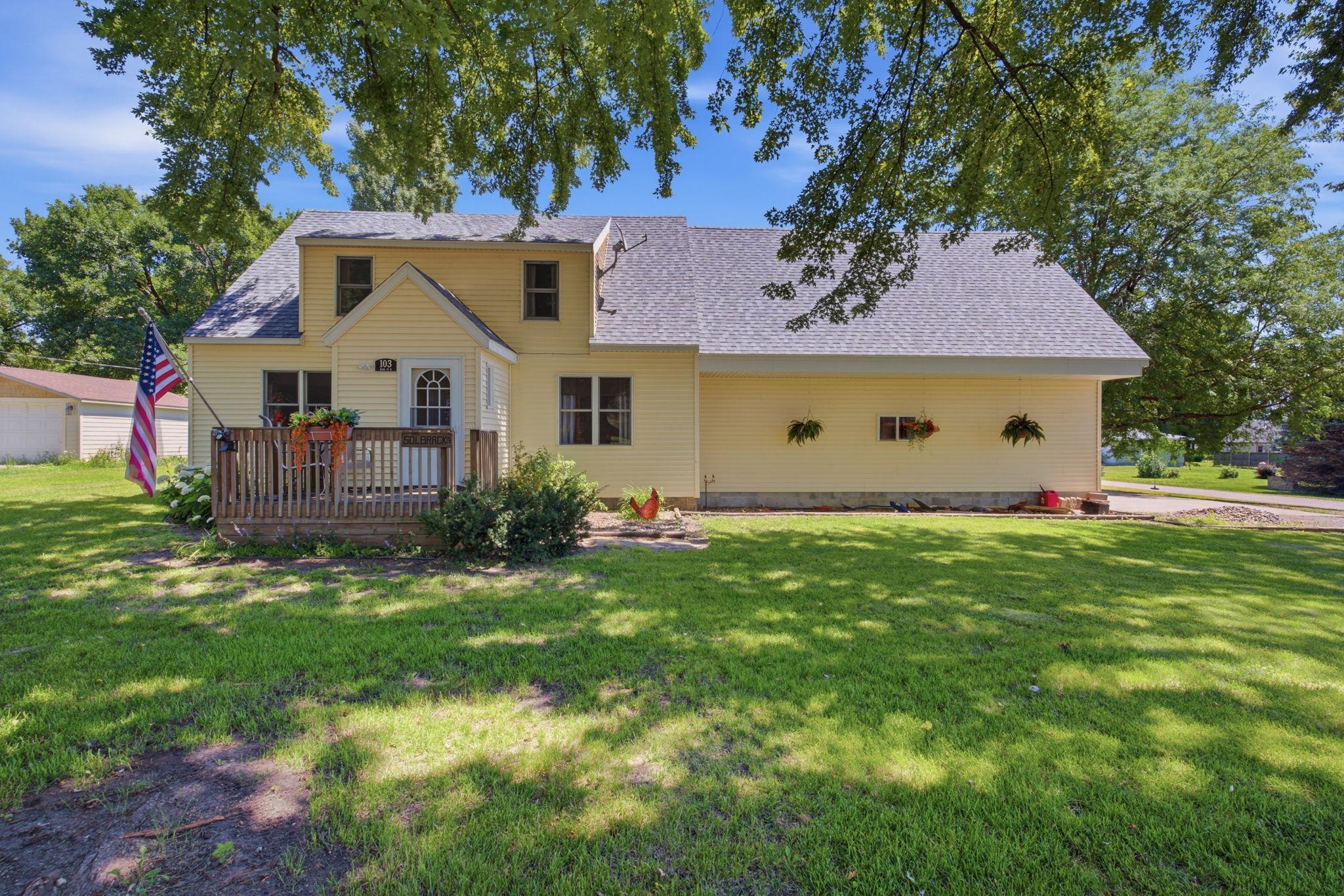 1st image of 103 Ne Main St, Blomkest, MN 56216 | MLS# 7110757