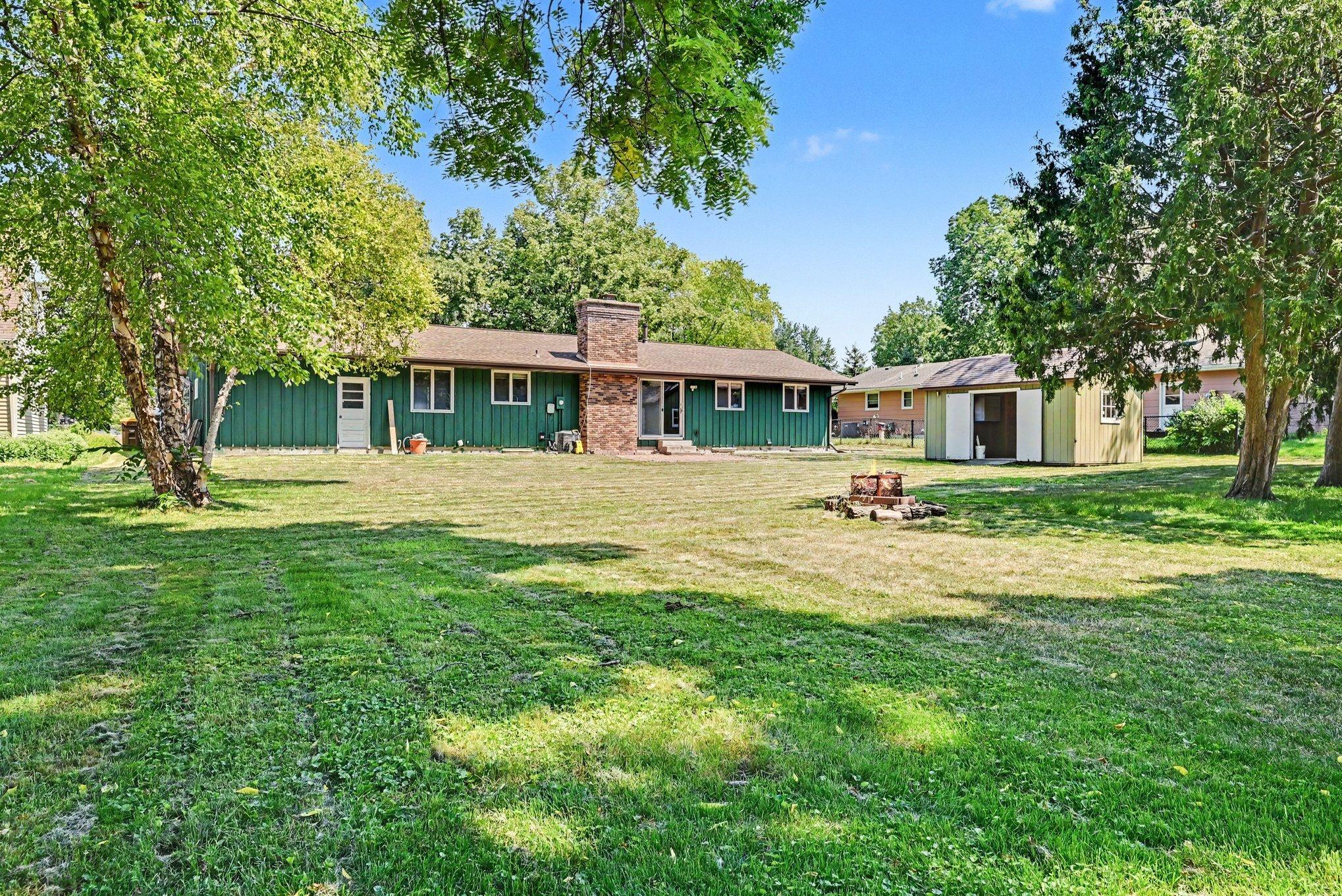 1st image of 206 Lincoln Ave S, New Prague, MN 56071 | MLS# 7110760