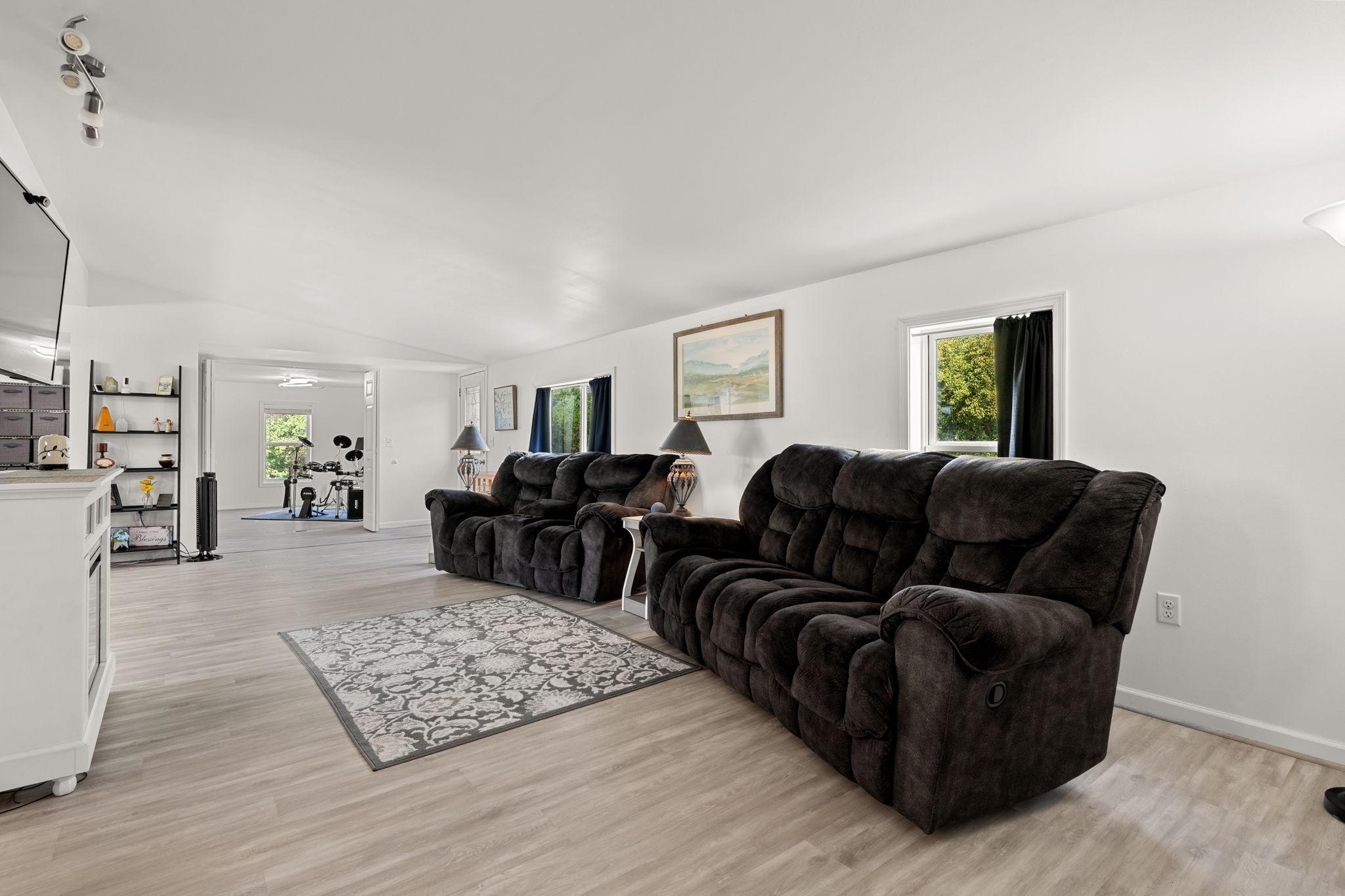 3rd image of 11434 550Th, Rush City, MN 55069 | MLS# 7110824