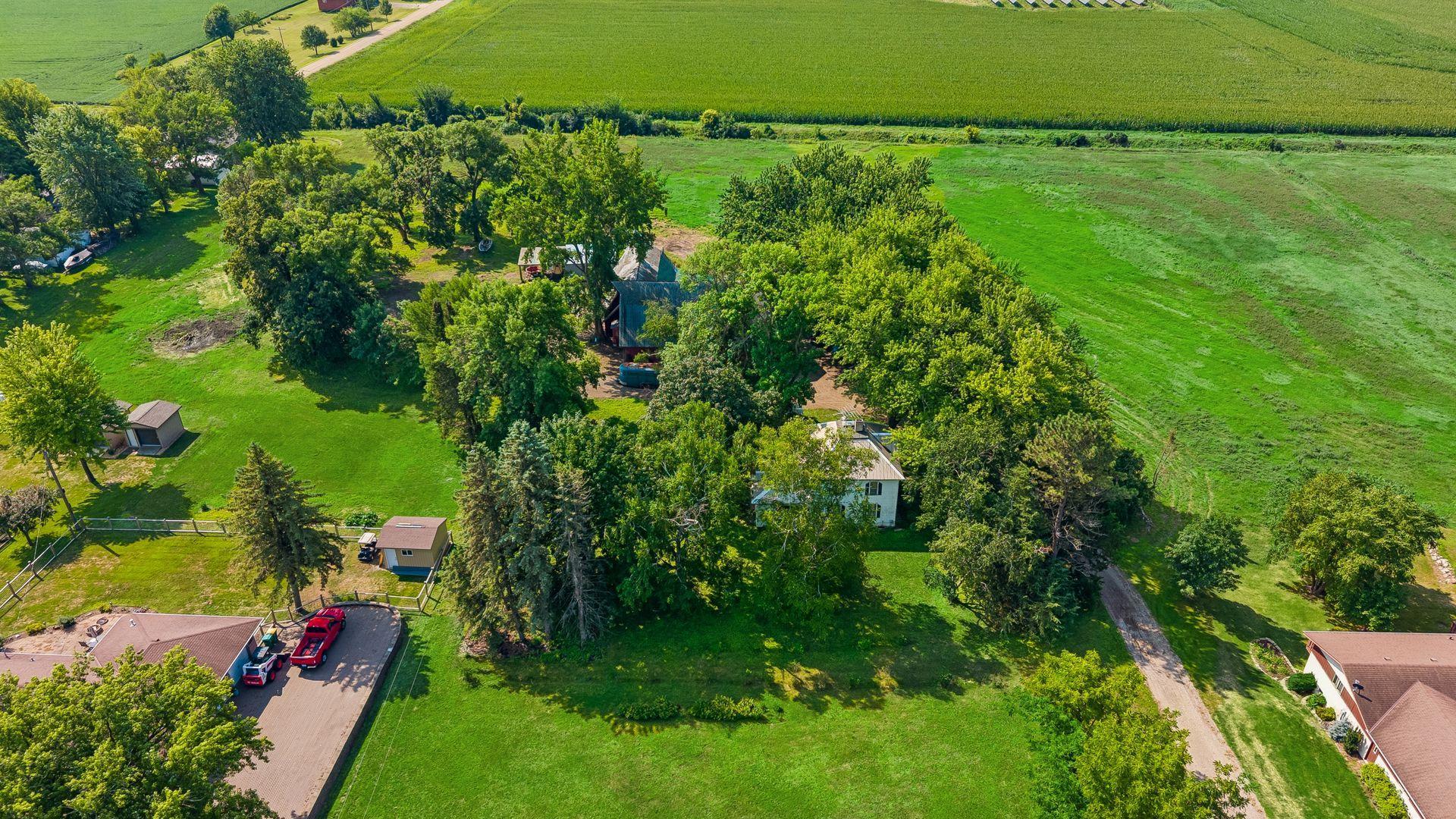 2nd image of 724 Park Ave, Hamburg, MN 55339 | MLS# 7110891