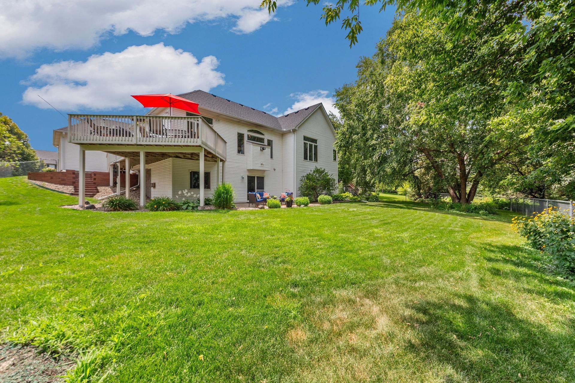3rd image of 3947 Bailey Ridge Draw, Saint Paul, MN 55125 | MLS# 7110892