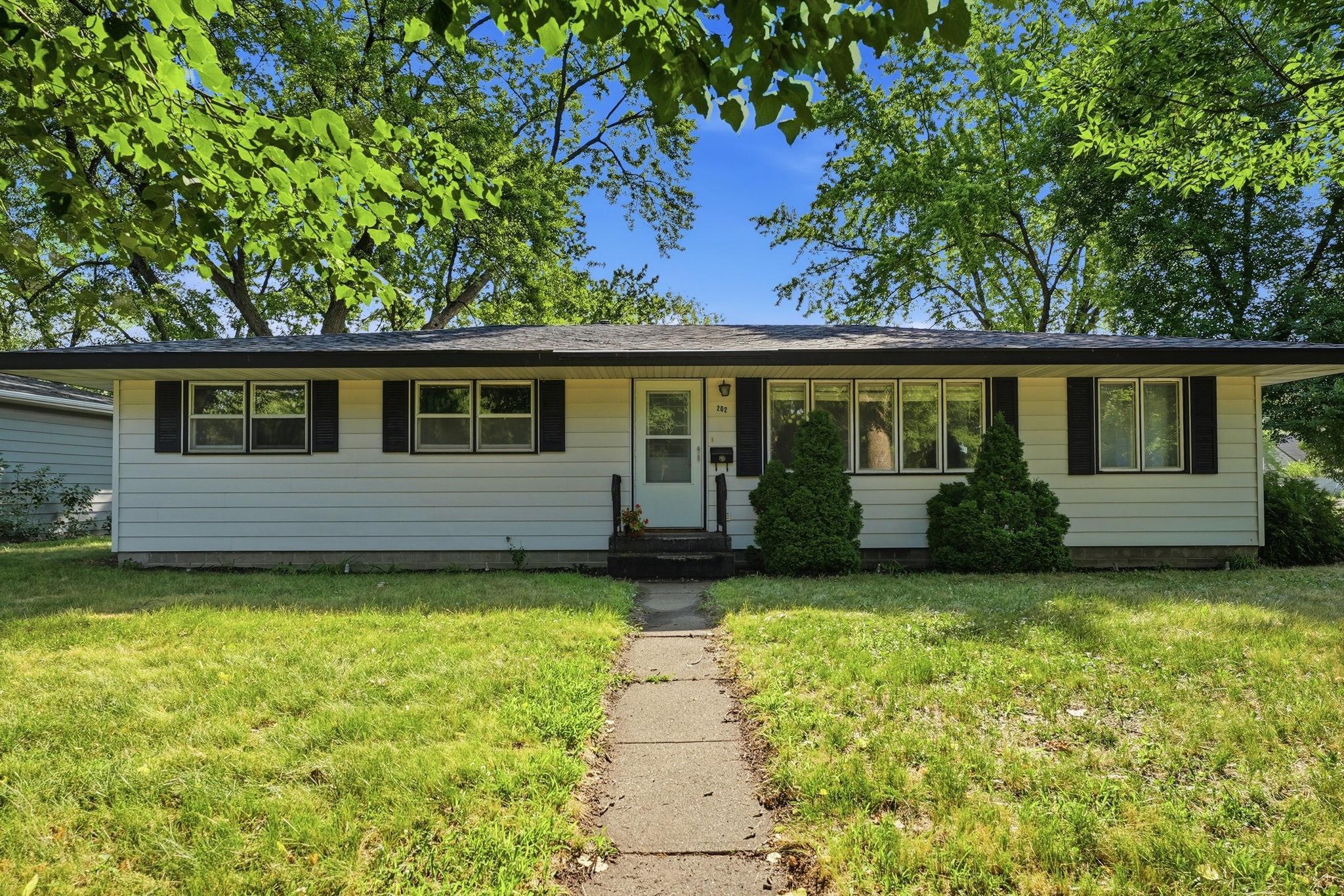 1st image of 202 34th Ave N, Saint Cloud, MN 56303 | MLS# 7110909