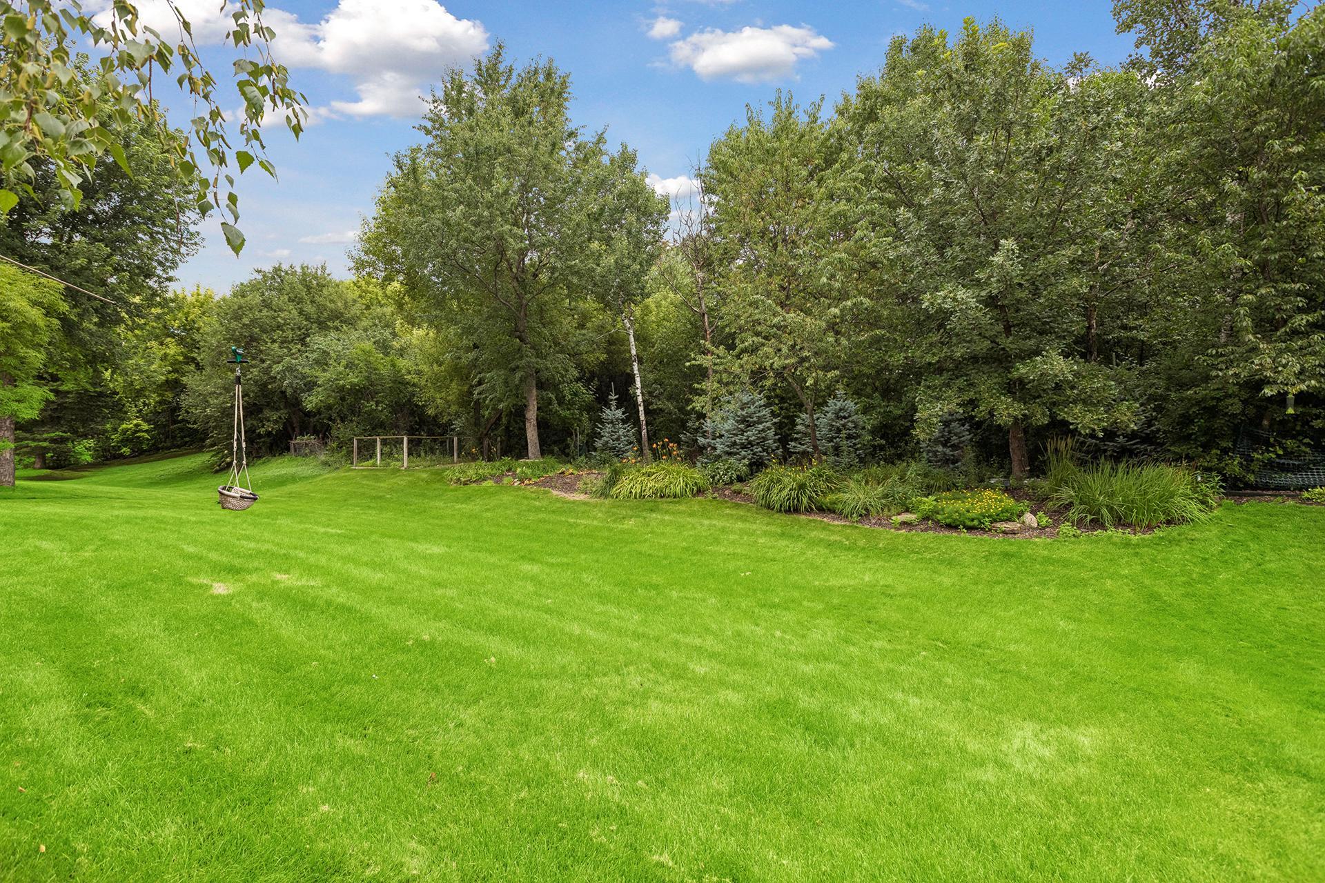 41st image of 9720 Linden Ave N, Brooklyn Park, MN 55443 | MLS# 7110917