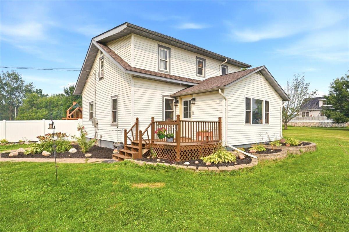 1st image of 825 1st Ave, Cumberland, WI 54829 | MLS# 7110935