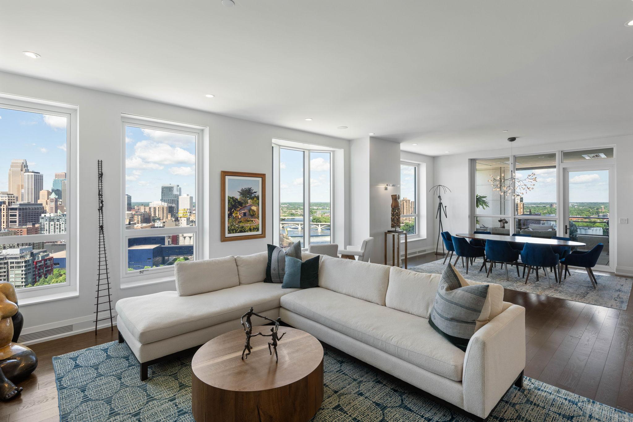2nd image of 1111 W River Pkwy #24A, Minneapolis, MN 55415 | MLS# 7110965