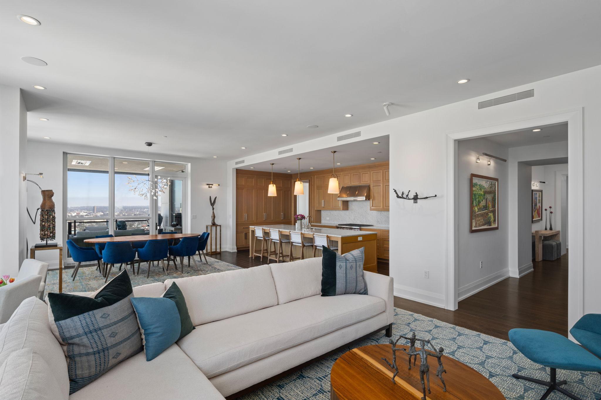 4th image of 1111 W River Pkwy #24A, Minneapolis, MN 55415 | MLS# 7110965