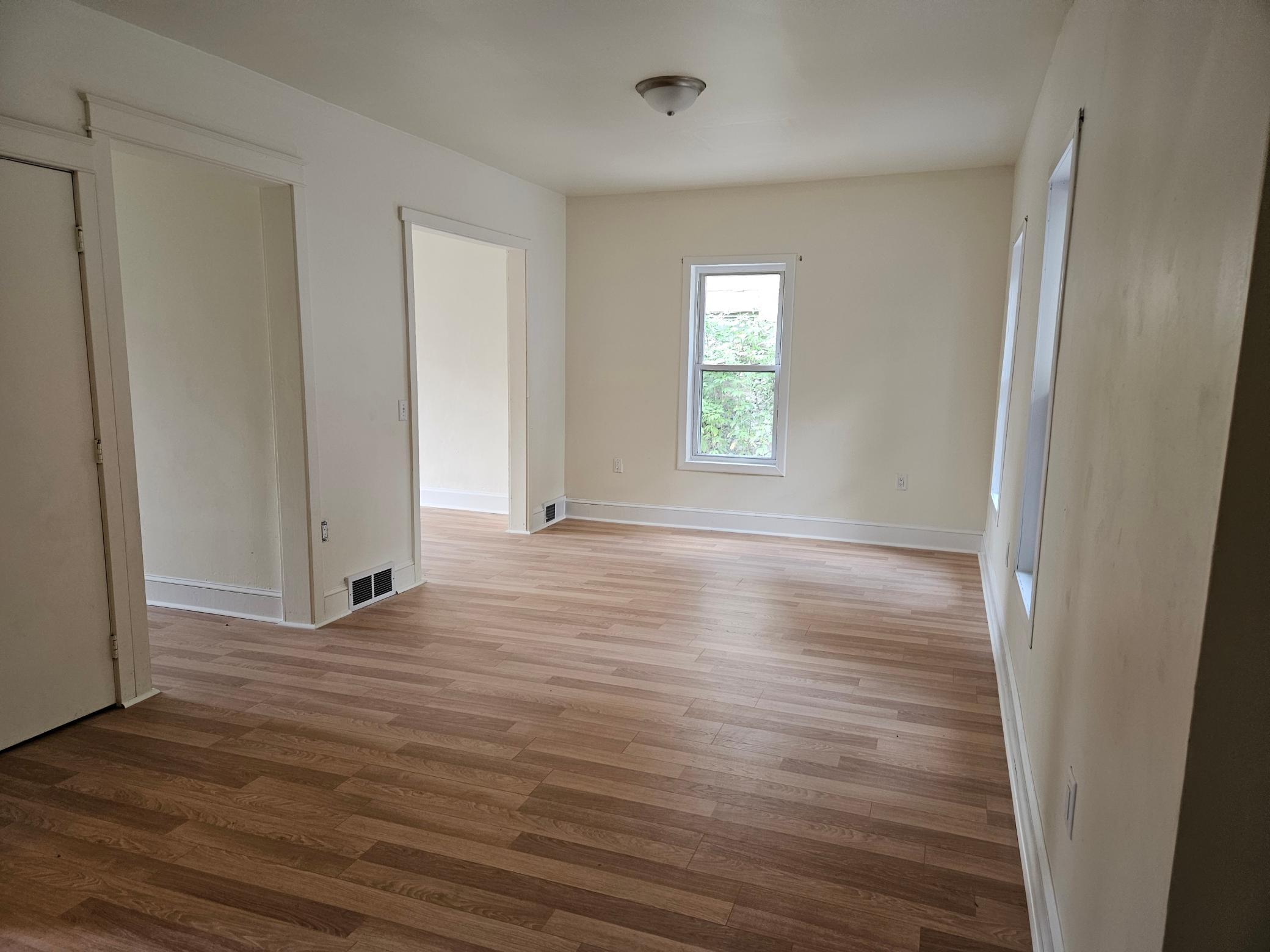4th image of 22 2Nd St Se, Faribault, MN 55021 | MLS# 7110991