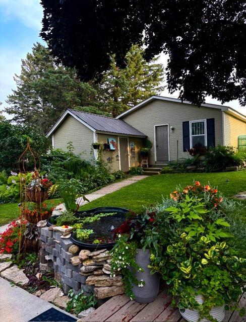 3rd image of 316 Newburg Ave W, Mabel, MN 55954 | MLS# 7111001