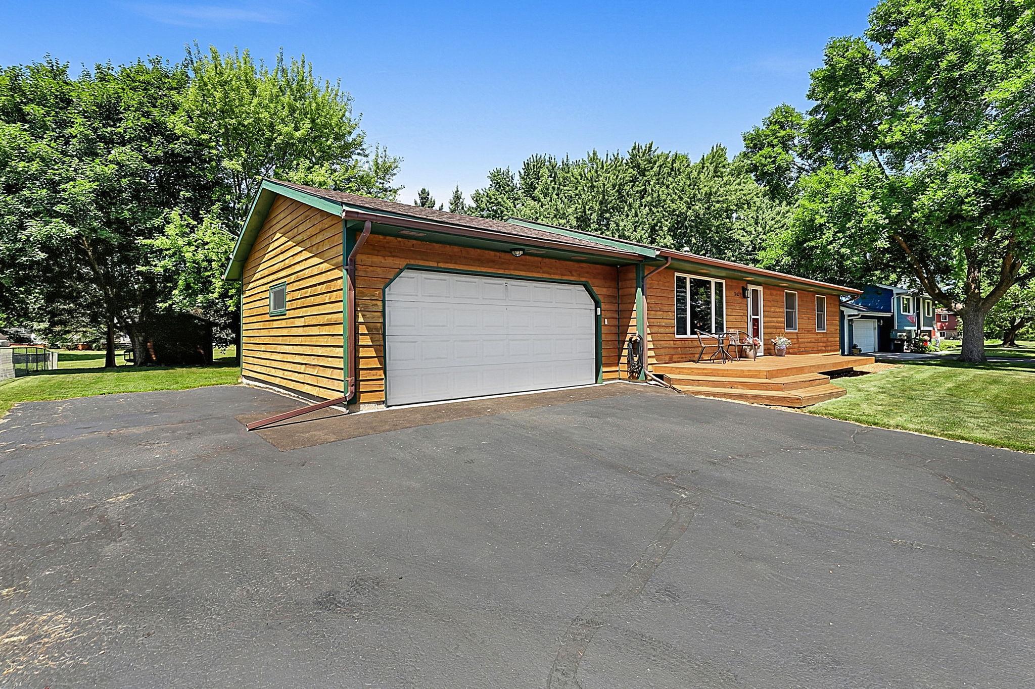 Homes for sale in Saint Bonifacius, MN | 3631 Hillview Ln, Saint Bonifacius, MN 55375 | MLS# 7111016