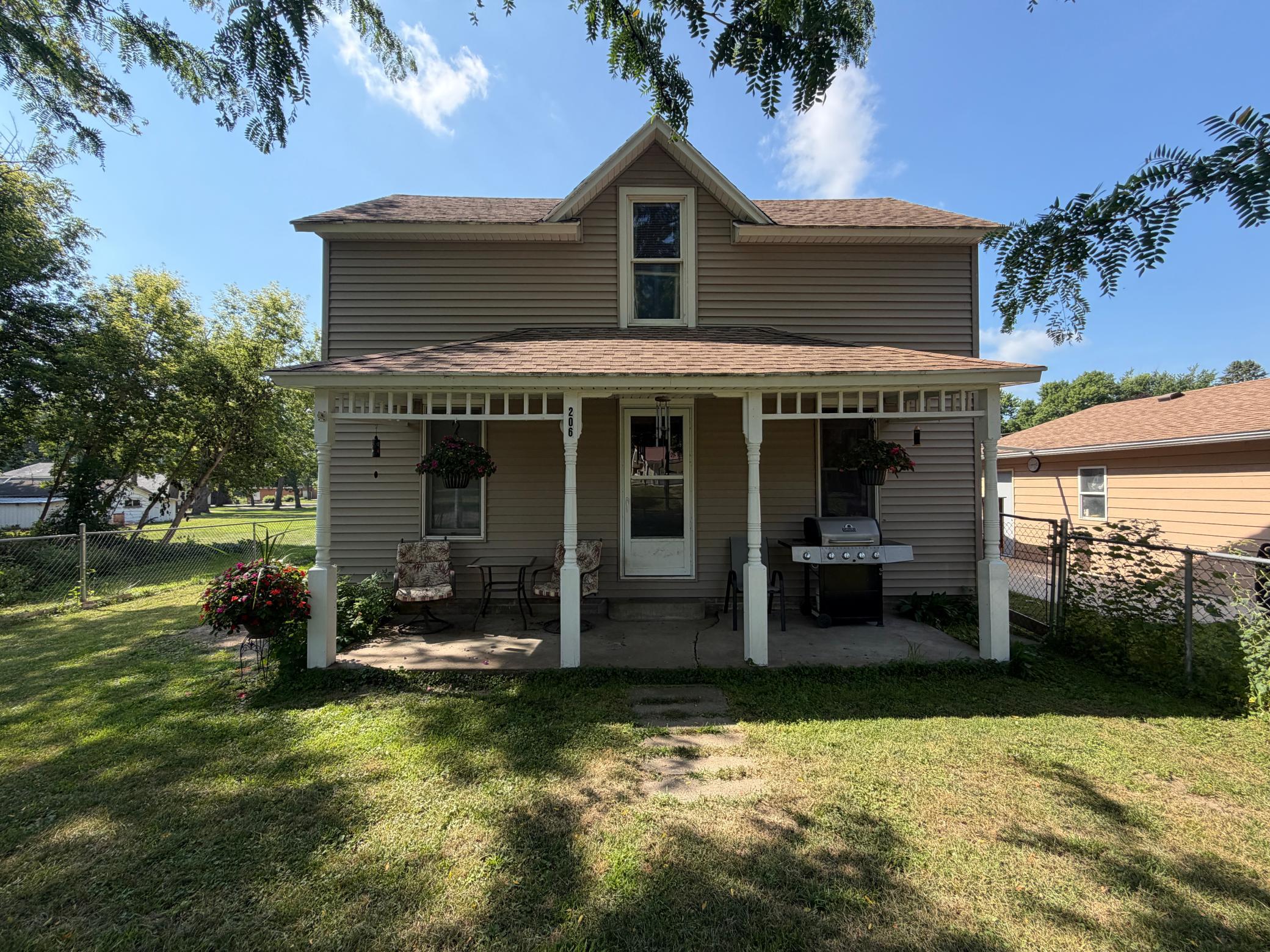 Homes for sale in Hardwick, MN | 206 E 2nd St, Hardwick, MN 56134 | MLS# 7111023