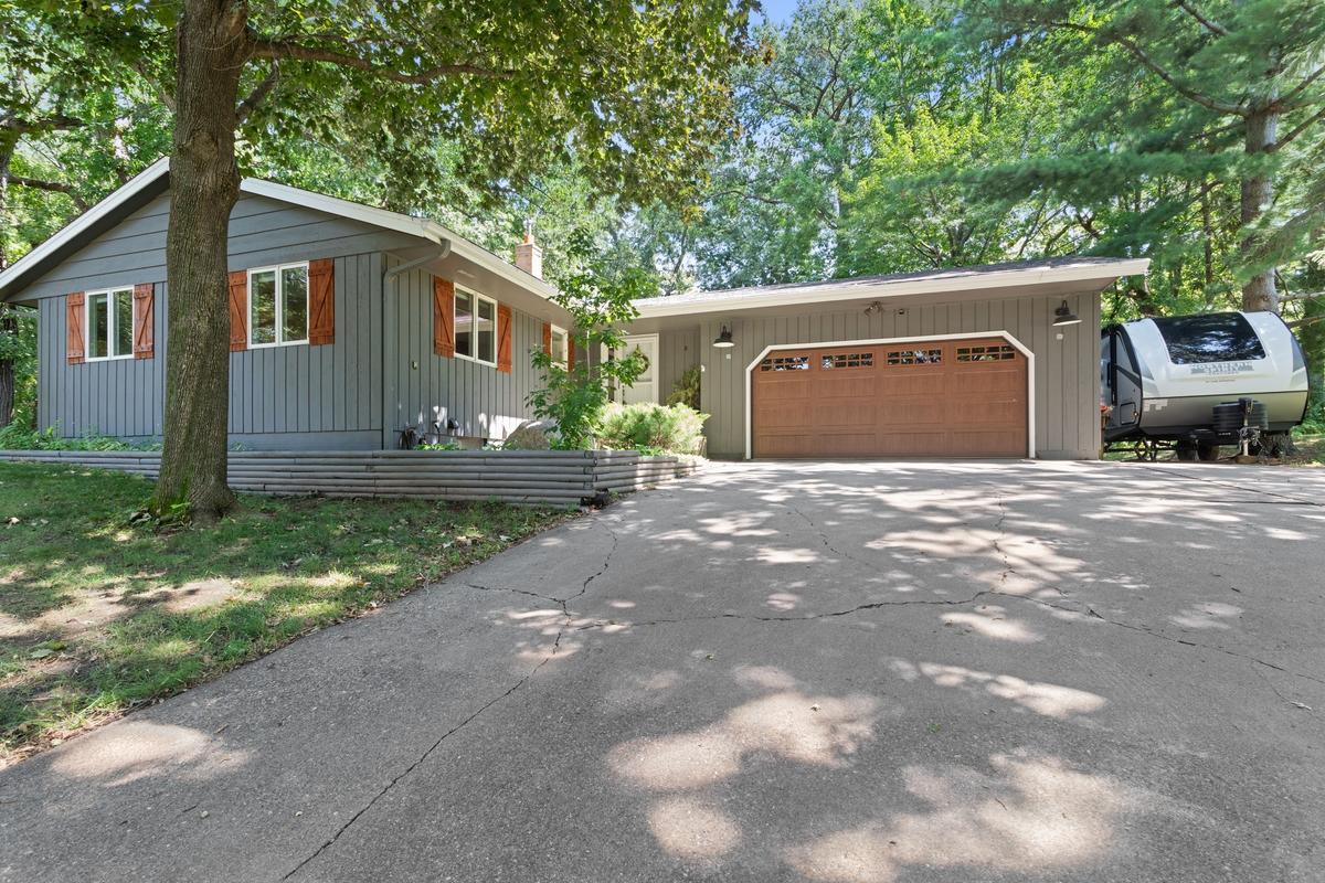 1st image of 2685 Glenbrook Ave N, Saint Paul, MN 55128 | MLS# 7111032