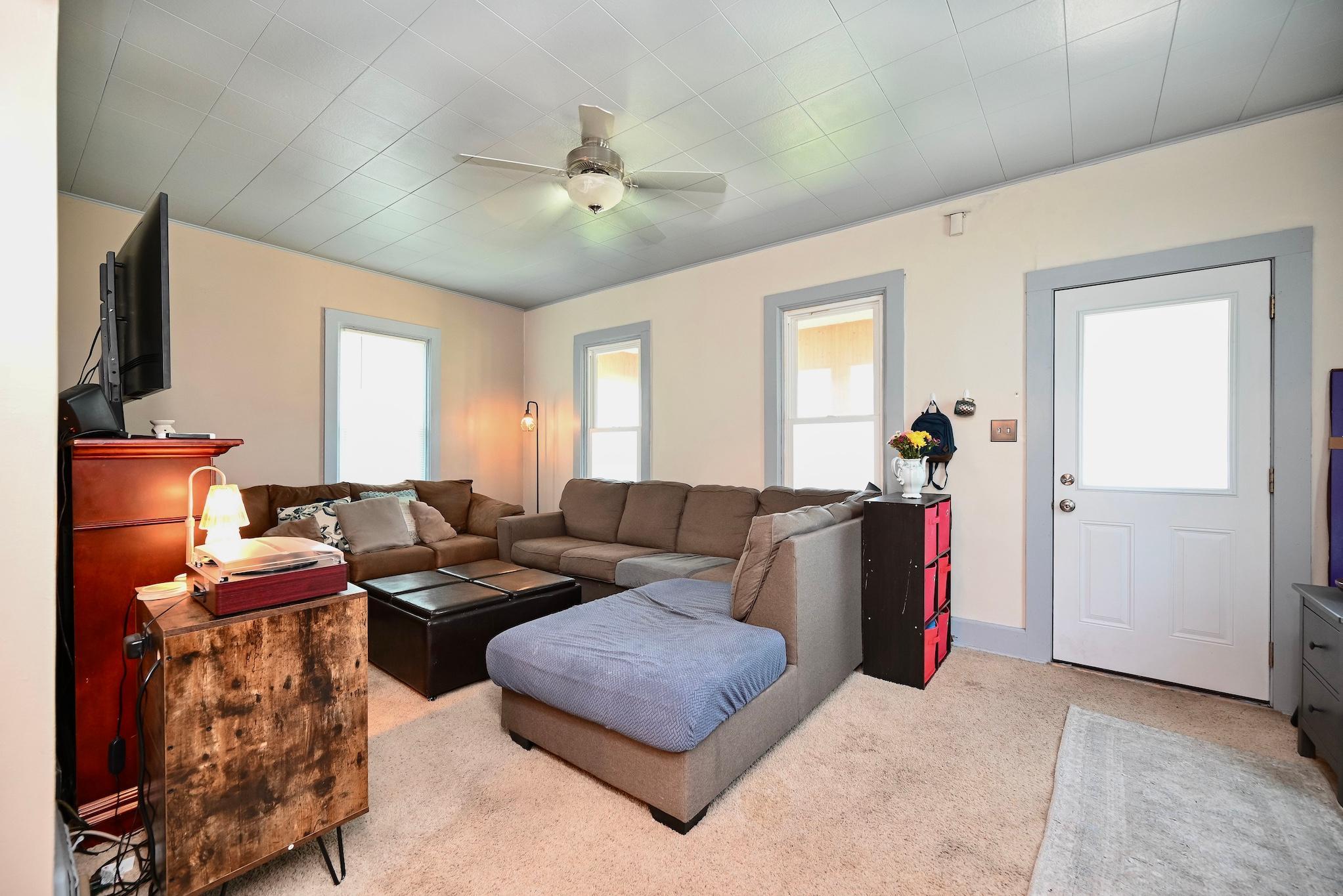 3rd image of 617 W Howard St, Winona, MN 55987 | MLS# 7111037