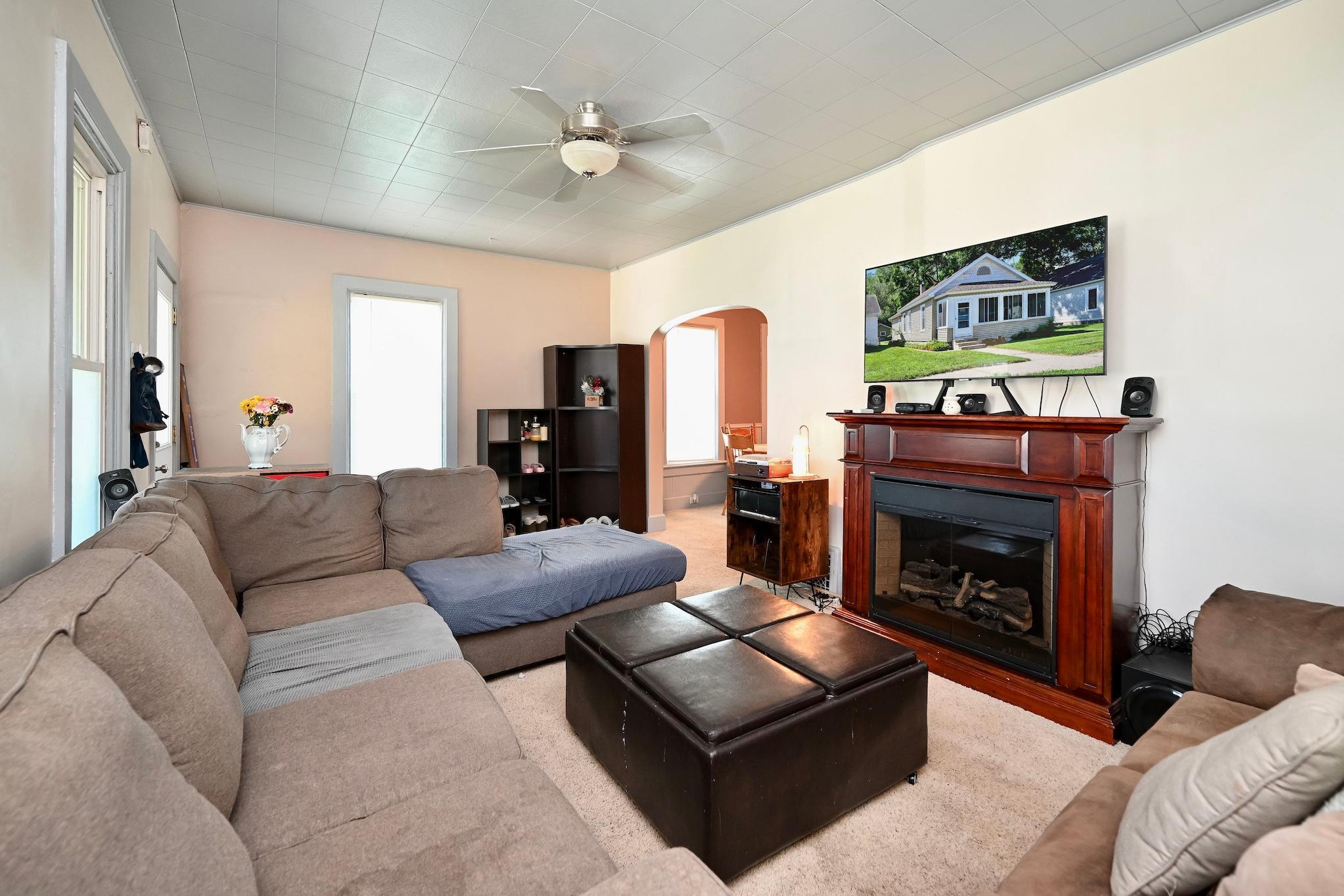 4th image of 617 W Howard St, Winona, MN 55987 | MLS# 7111037