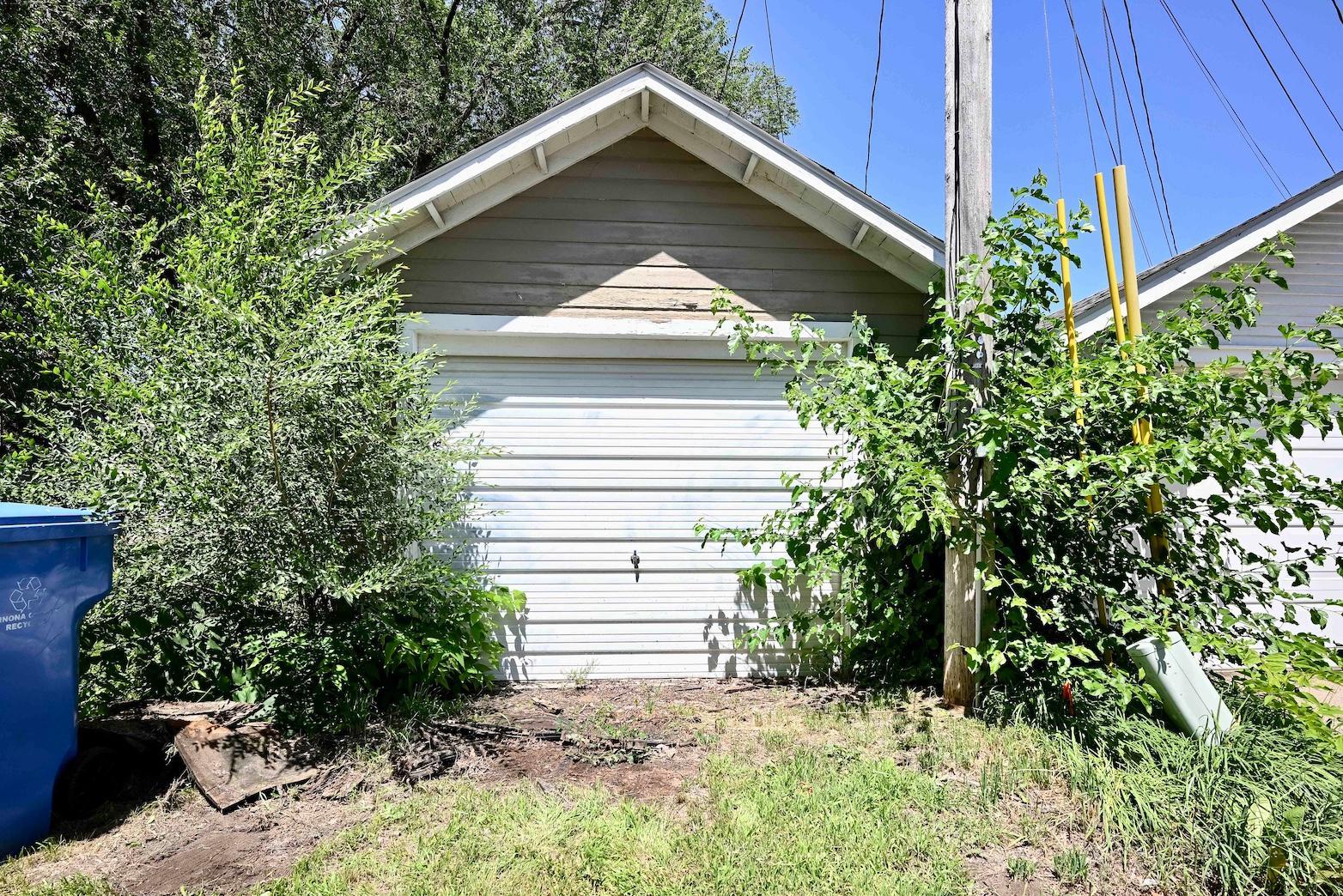 19th image of 617 W Howard St, Winona, MN 55987 | MLS# 7111037