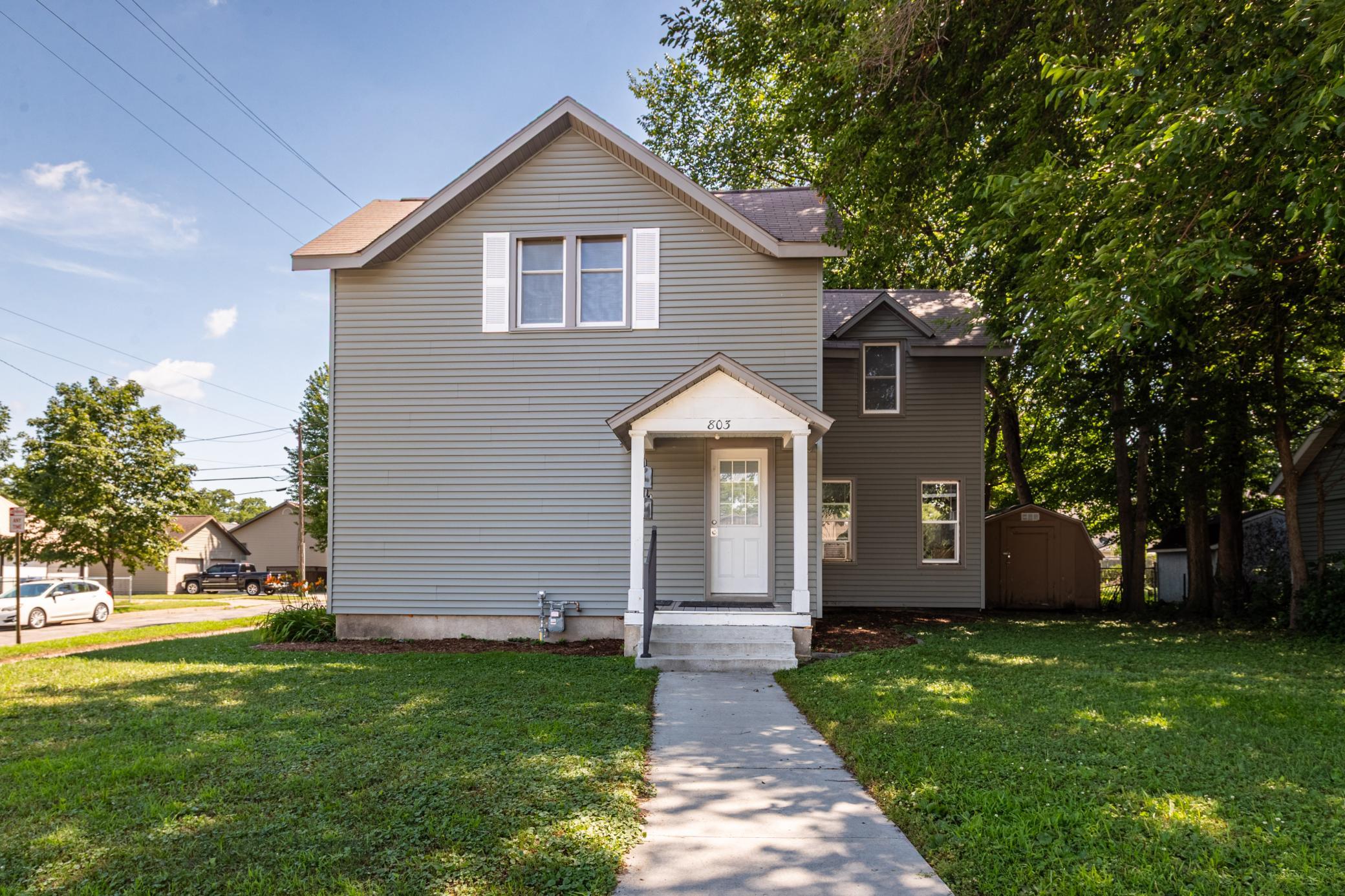 21st image of 803 W 5th St, Winona, MN 55987 | MLS# 7111039