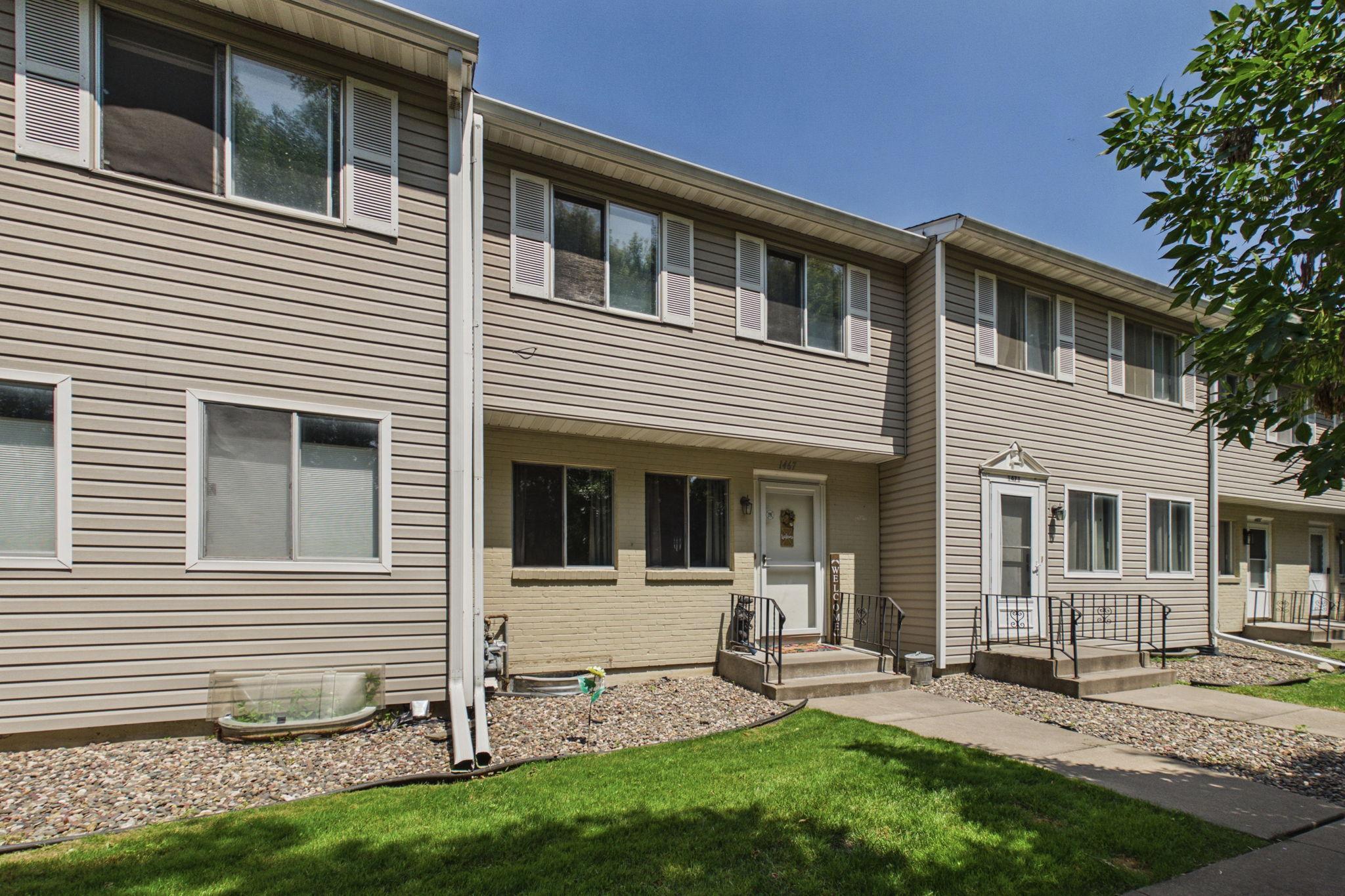 1st image of 1467 Goodwin Ave N, Saint Paul, MN 55128 | MLS# 7111044