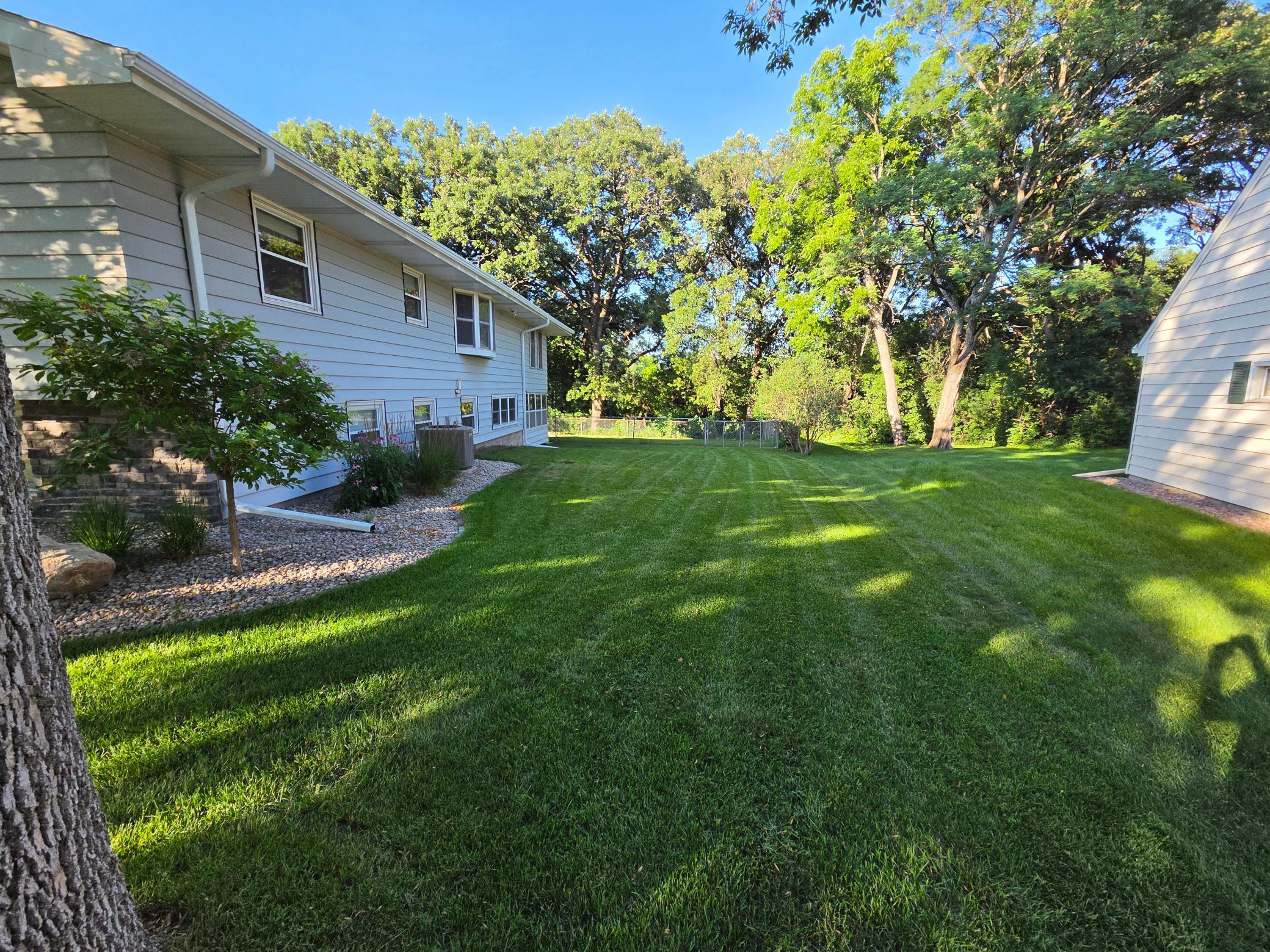 2nd image of 411 Ridge Rd, Albert Lea, MN 56007 | MLS# 7111076