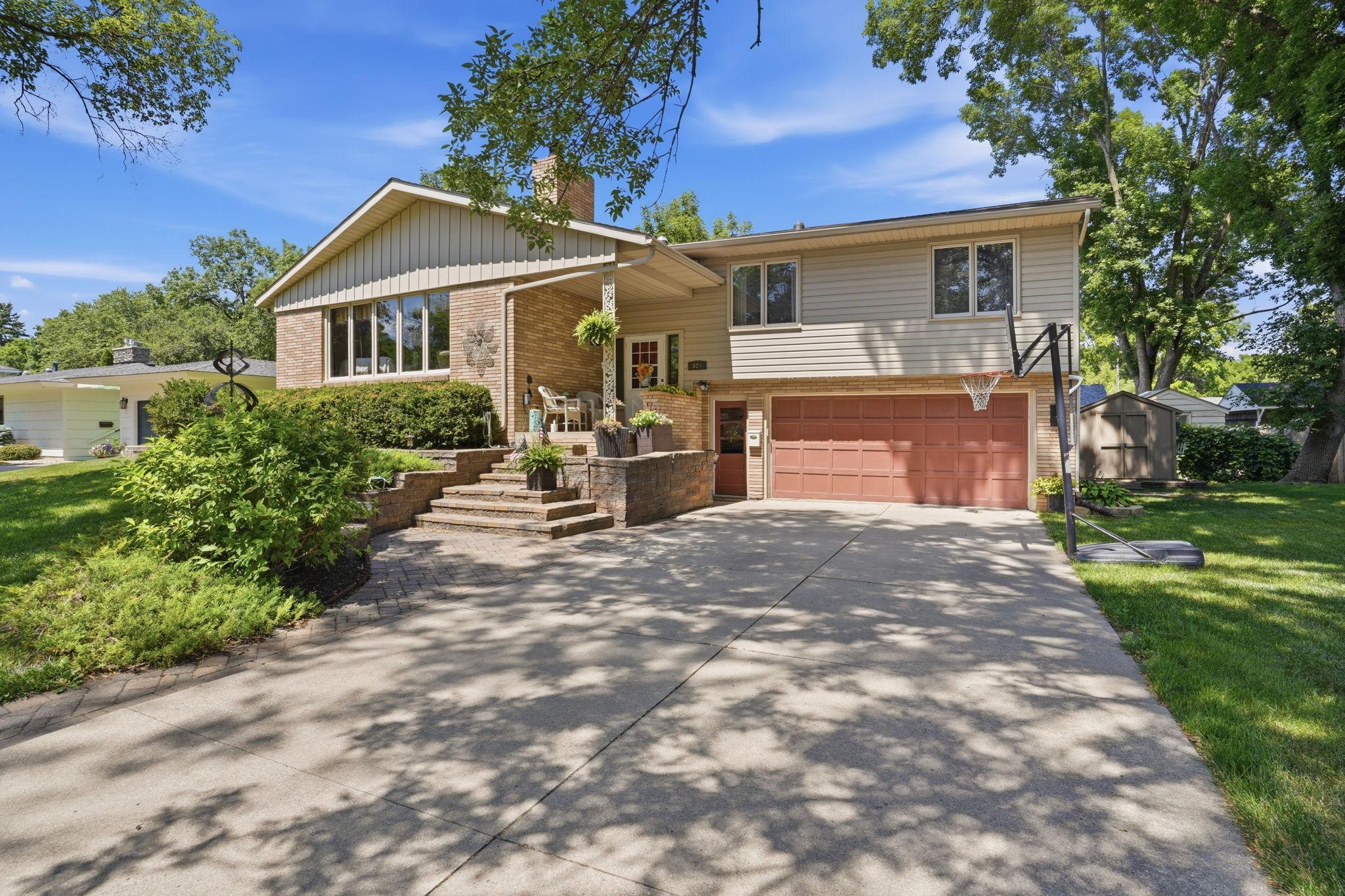 1st image of 920 Meadow Ln, Willmar, MN 56201 | MLS# 7111118