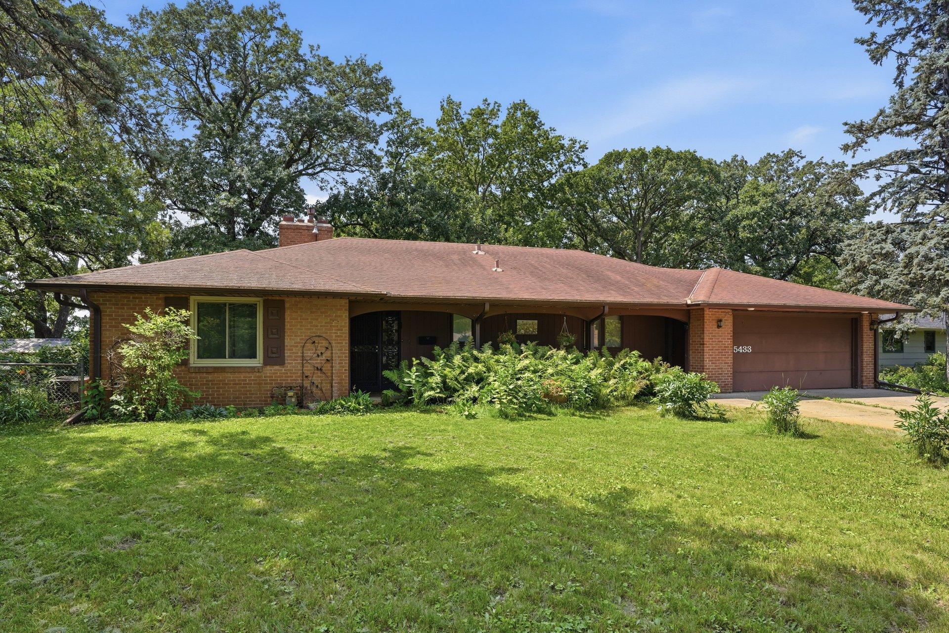4th image of 5433 Twin Lake Blvd E, Minneapolis, MN 55429 | MLS# 7111138