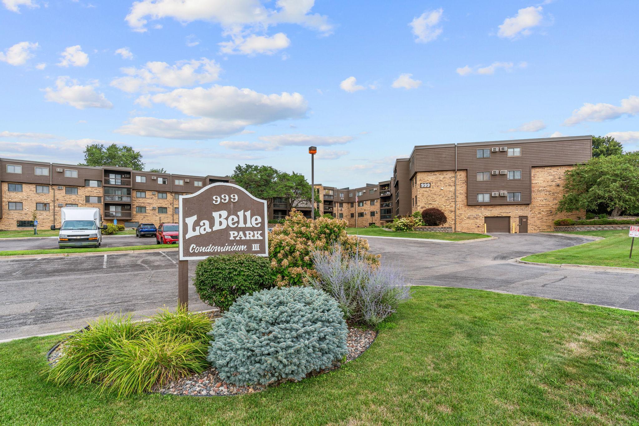 1st image of 999 41st Ave Ne Ave Ne #114, Minneapolis, MN 55421 | MLS# 7111161