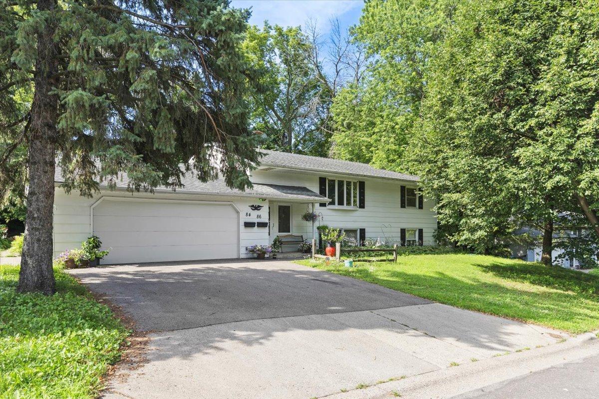 1st image of 84 Logan Ave W, Saint Paul, MN 55118 | MLS# 7111175