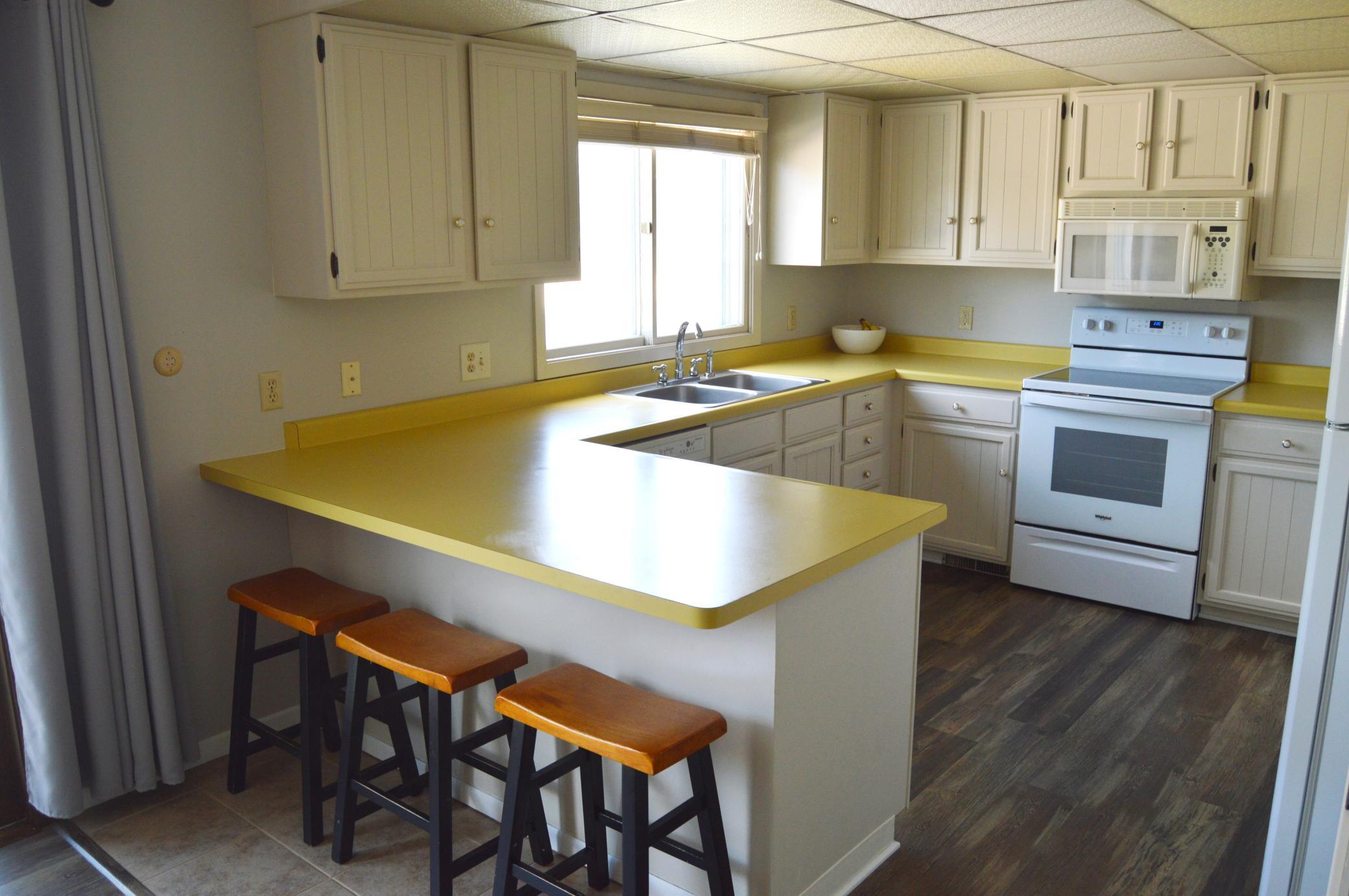 3rd image of 1426 Mcnally Dr #I, Winona, MN 55987 | MLS# 7111177