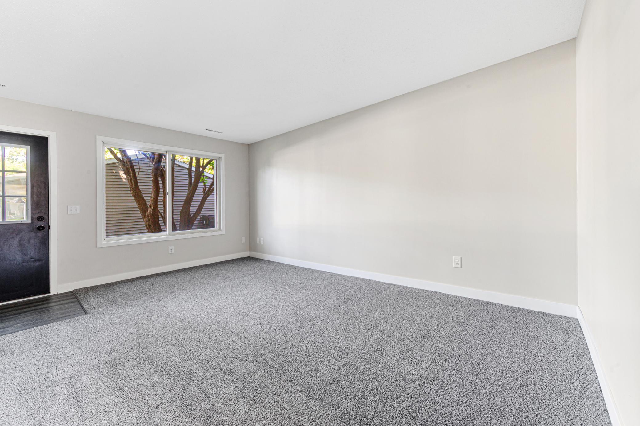 4th image of 1639 Pleasant View Dr, North Mankato, MN 56003 | MLS# 7111196