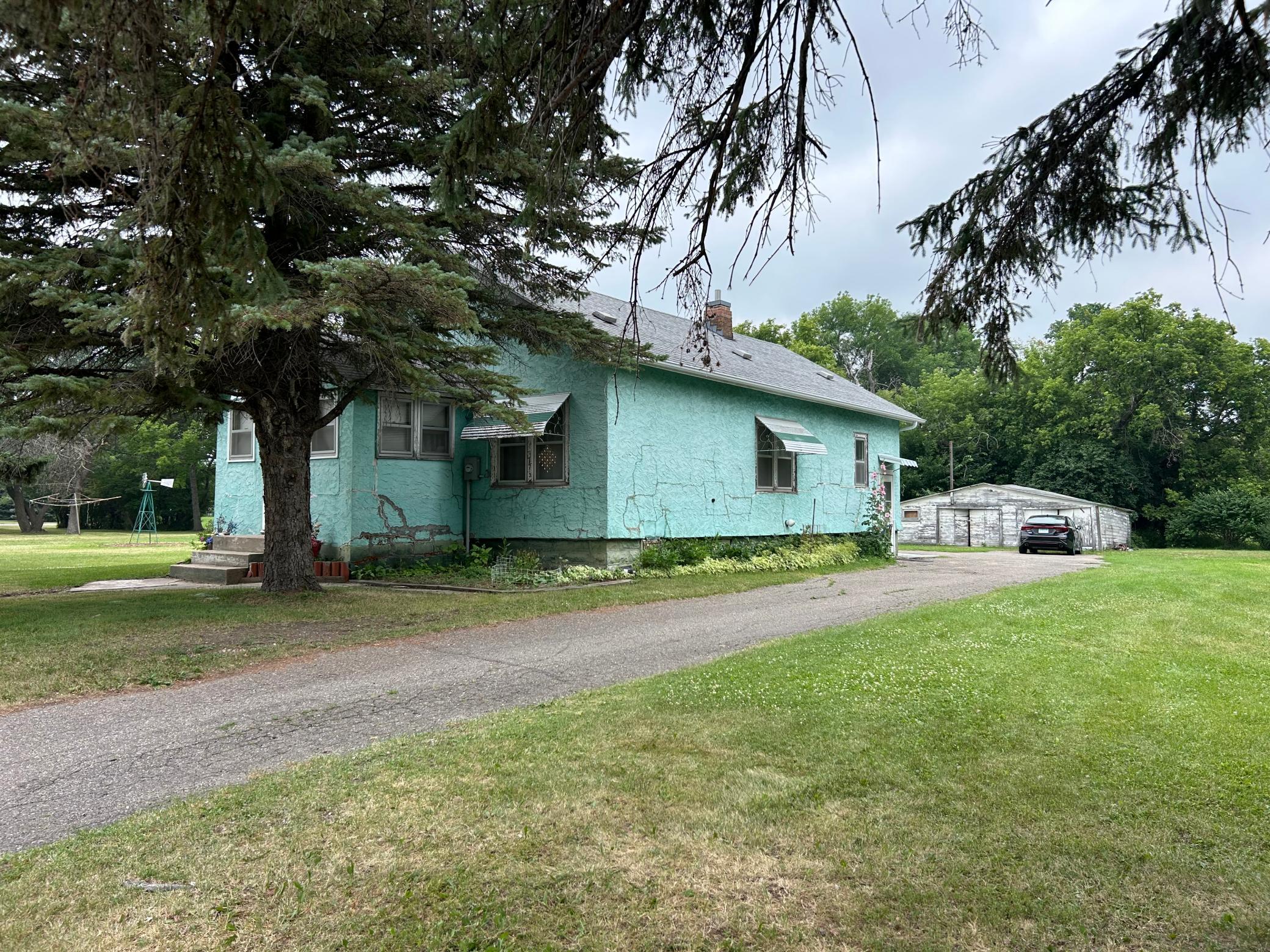 2nd image of 601 11th St E, Thief River Falls, MN 56701 | MLS# 7111210