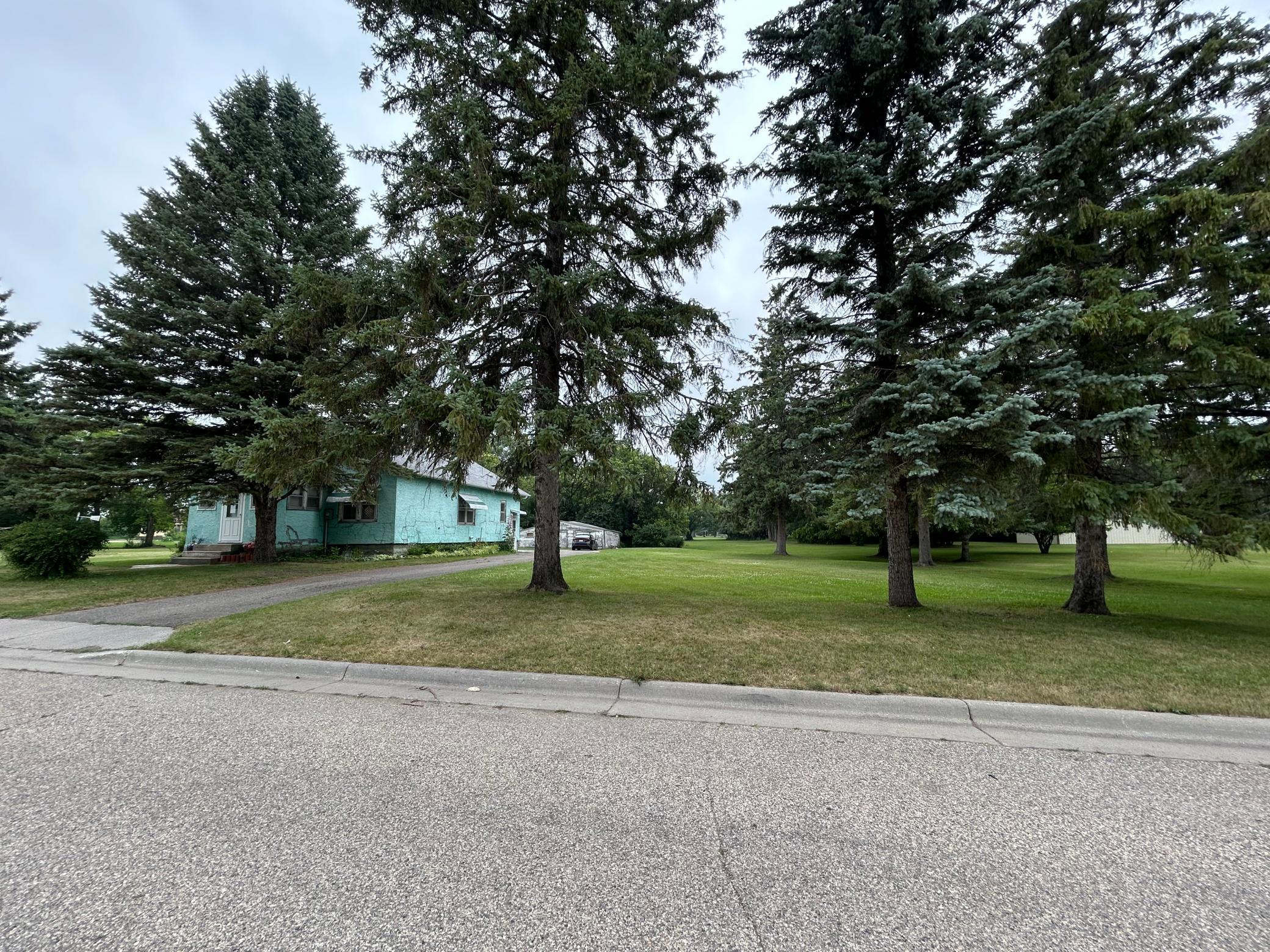 3rd image of 601 11Th St E, Thief River Falls, MN 56701 | MLS# 7111210