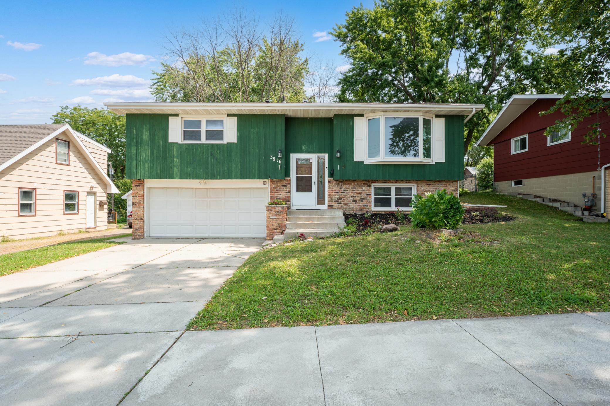 2nd image of 3816 18th Ave Nw, Rochester, MN 55901 | MLS# 7111216