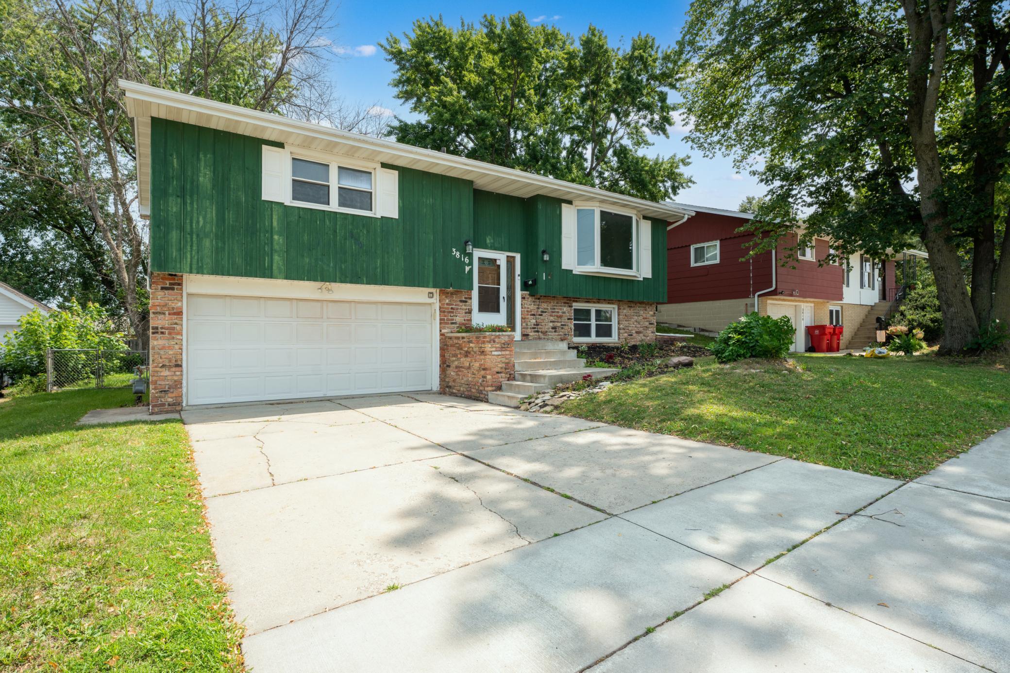 1st image of 3816 18th Ave Nw, Rochester, MN 55901 | MLS# 7111216