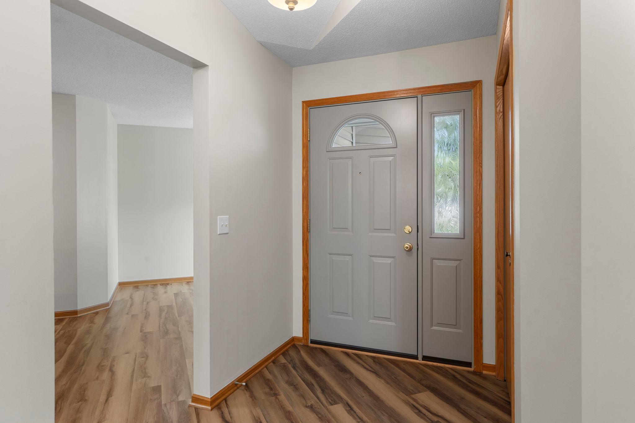 5th image of 7632 Newbury Rd, Saint Paul, MN 55125 | MLS# 7111226