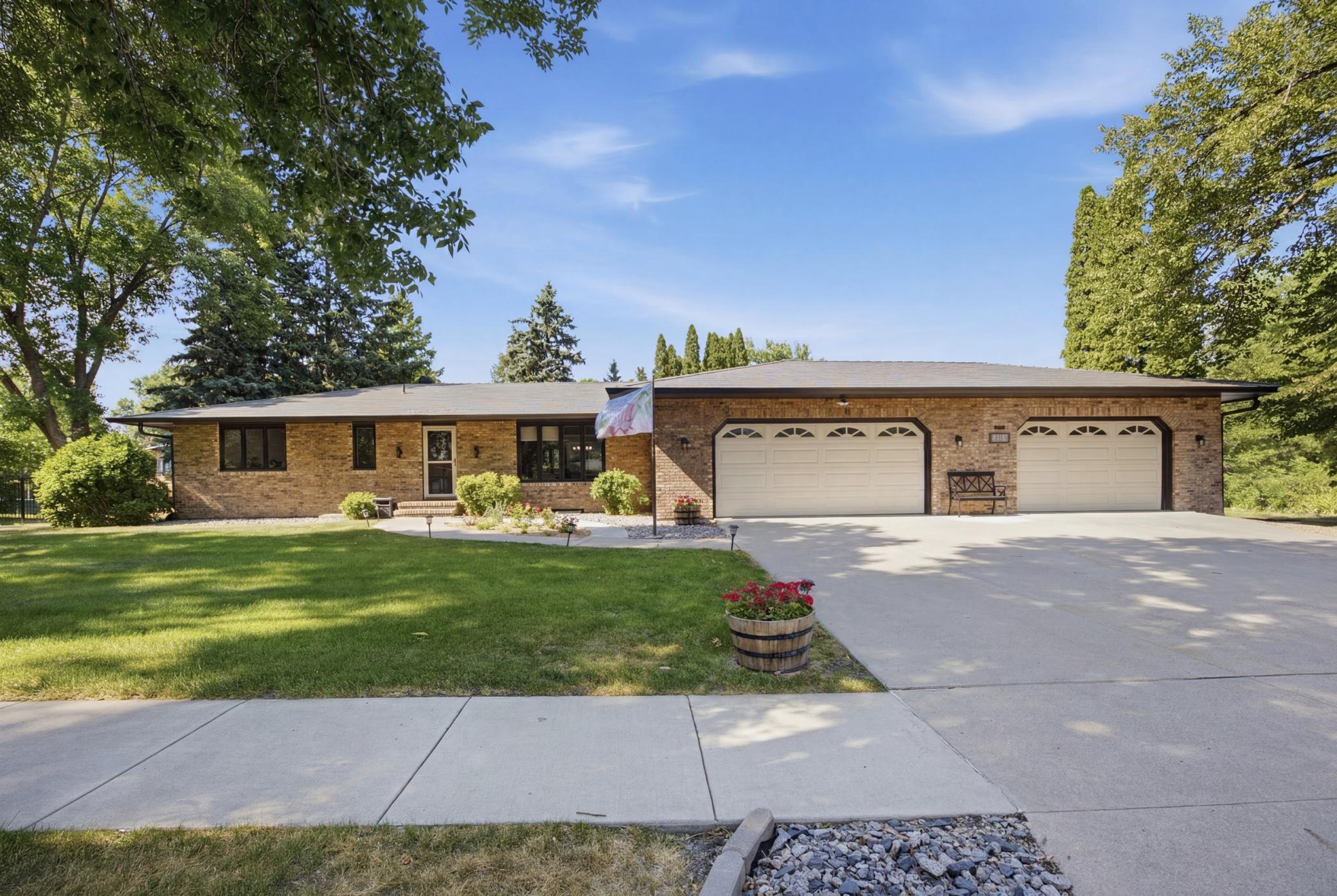 1st image of 42 36th Ave N, Fargo, ND 58102 | MLS# 7111273