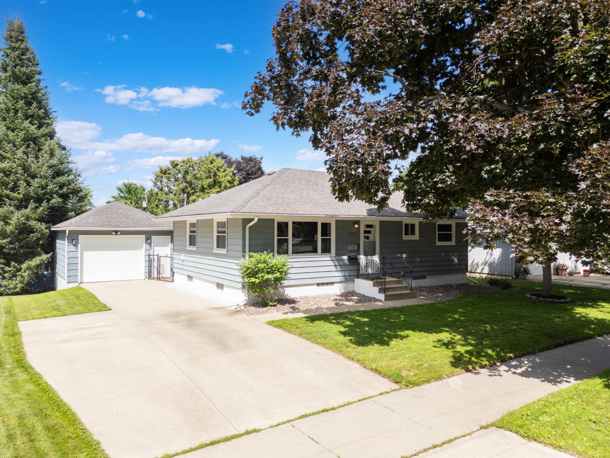 1st image of 2309 24th St Nw, Rochester, MN 55901 | MLS# 7111324