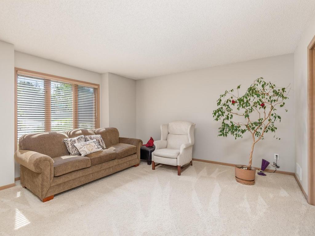 4th image of 8401 Passfield Turn, Maple Grove, MN 55311 | MLS# 7111337