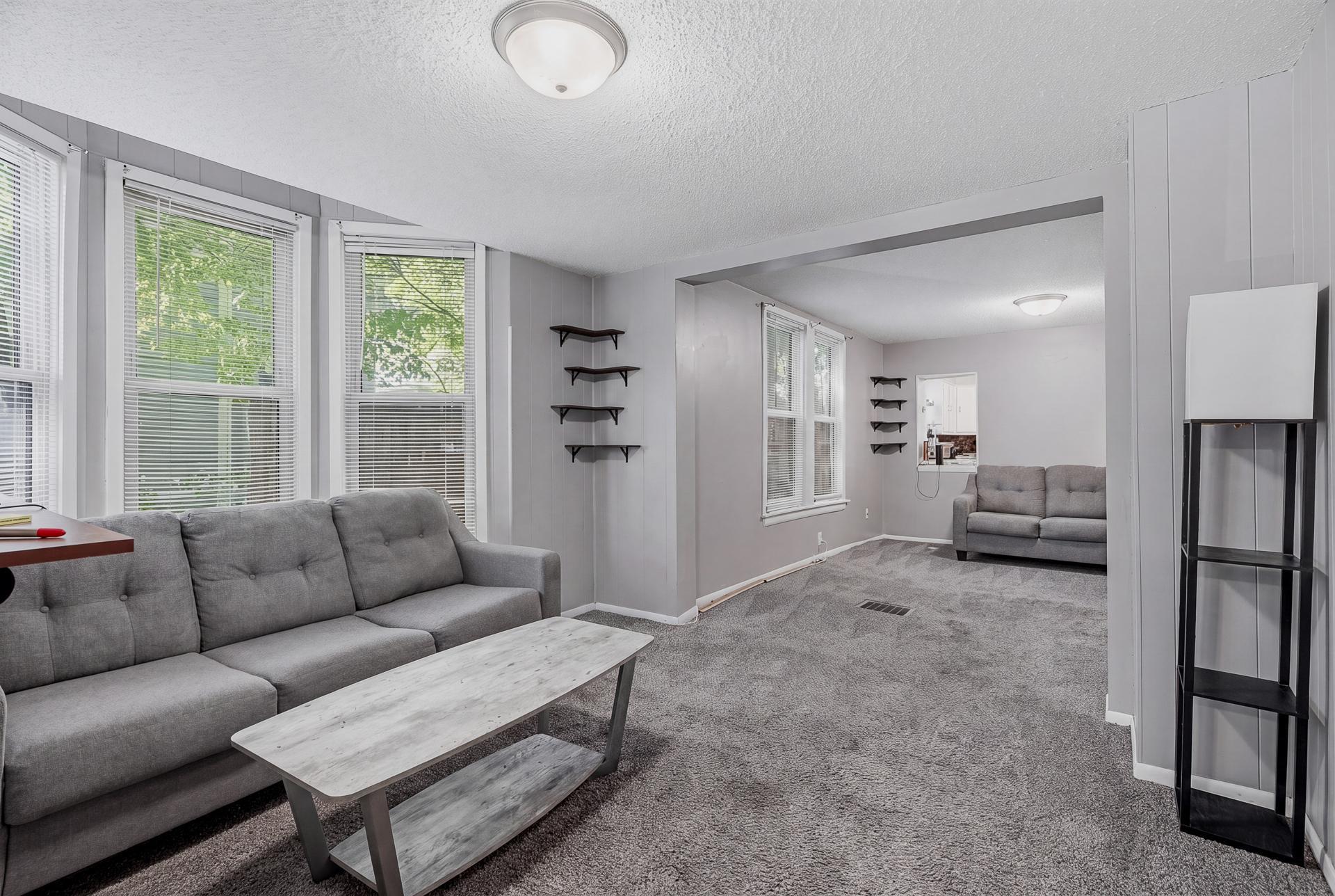 5th image of 53 Dale St N, Saint Paul, MN 55102 | MLS# 7111351