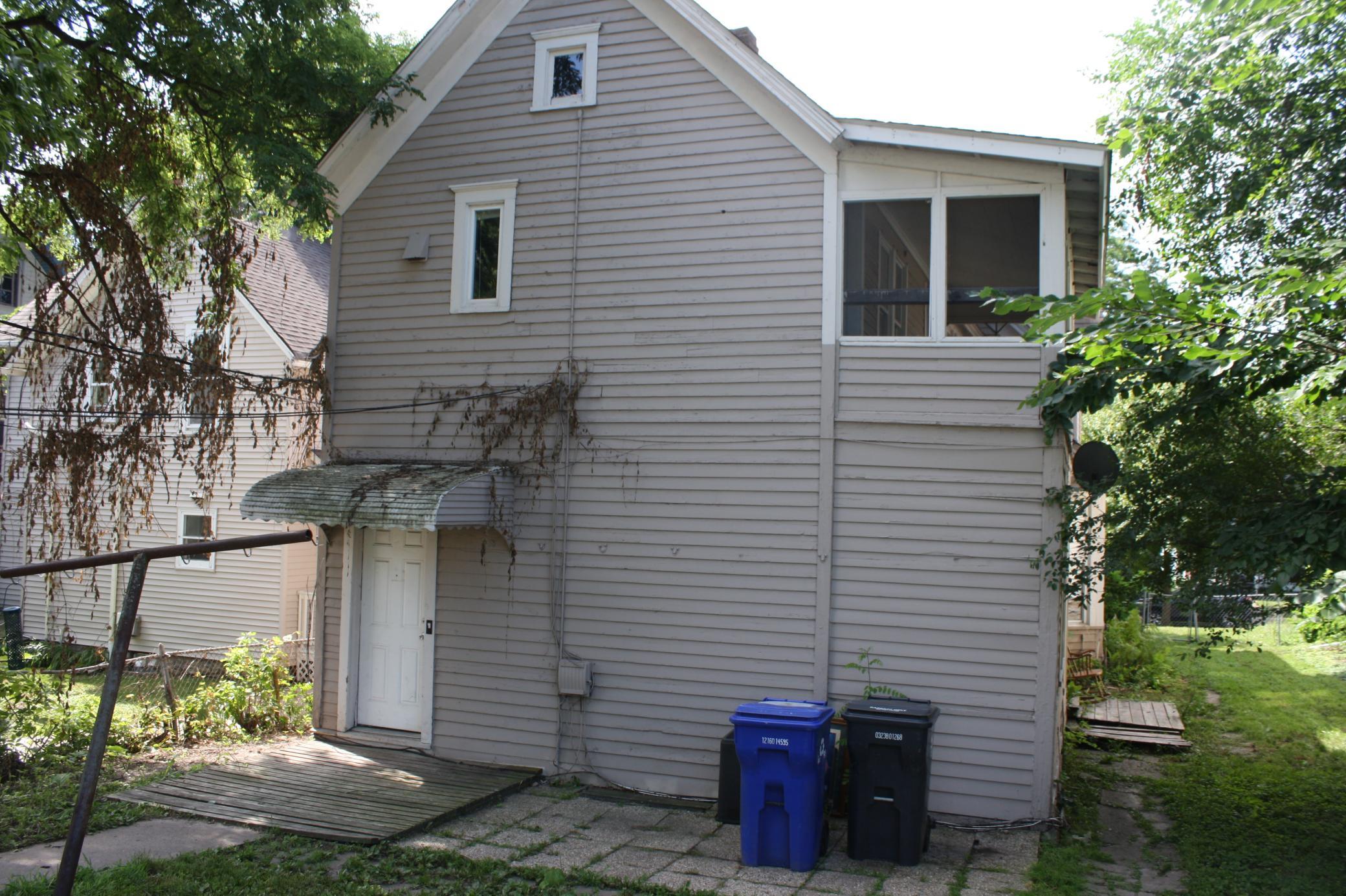 5th image of 833 3Rd St E, Saint Paul, MN 55106 | MLS# 7111352