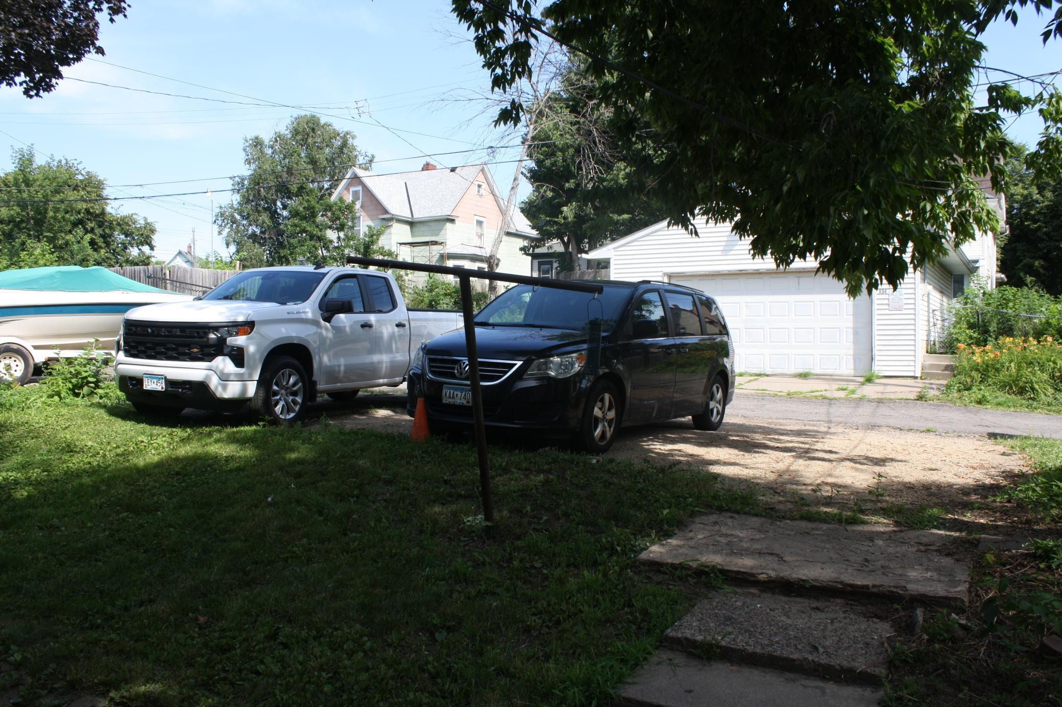 4th image of 833 3Rd St E, Saint Paul, MN 55106 | MLS# 7111352