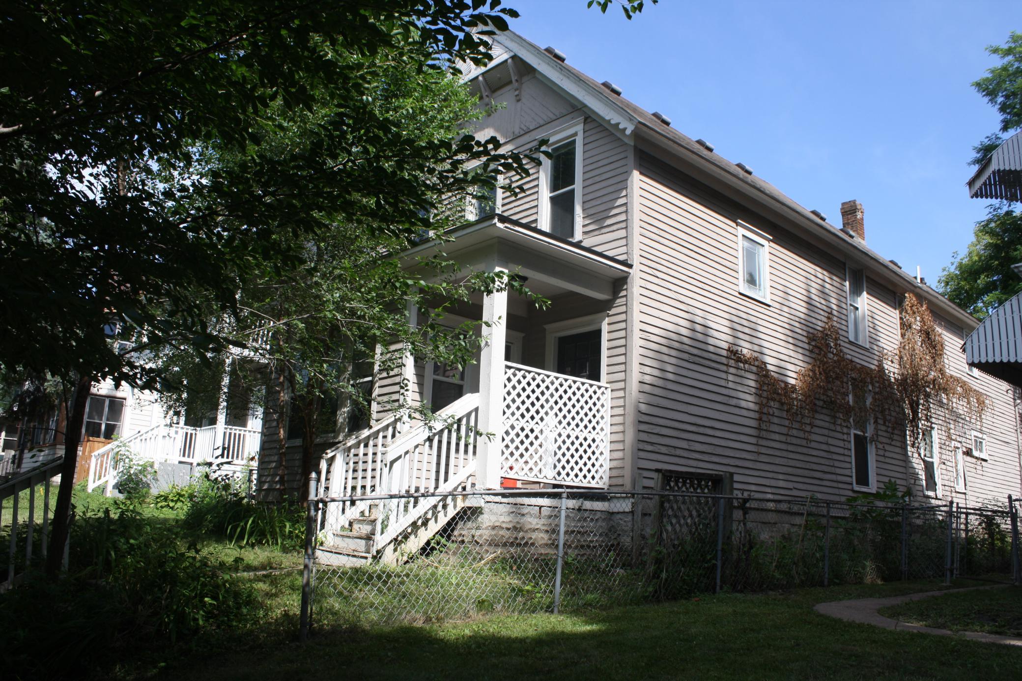 3rd image of 833 3Rd St E, Saint Paul, MN 55106 | MLS# 7111352