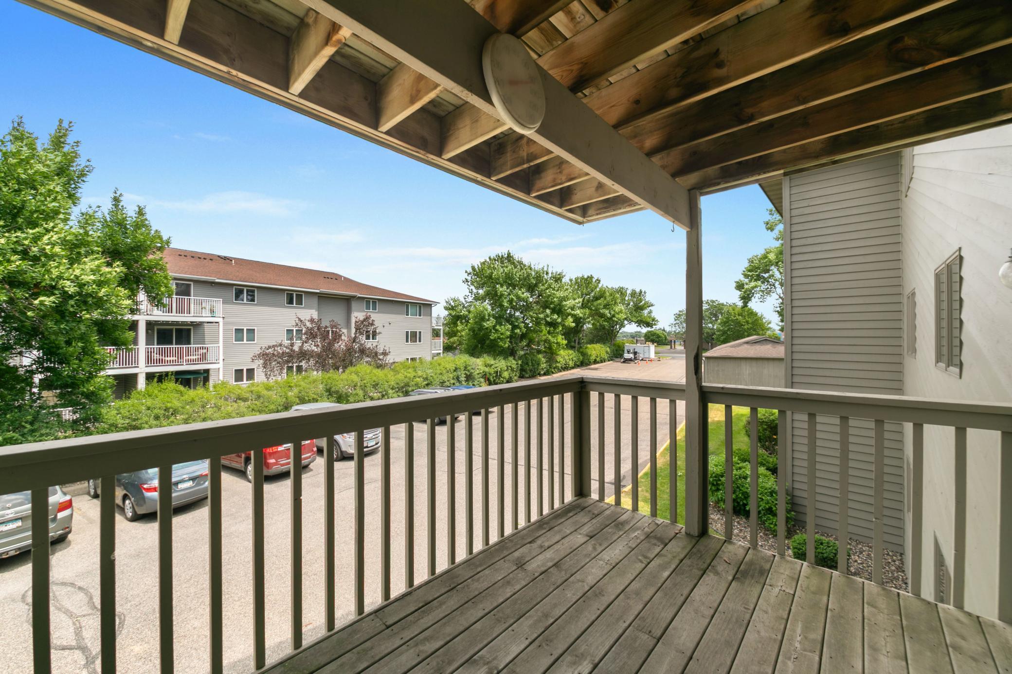 2nd image of 930 Lyn Wy, Hastings, MN 55033