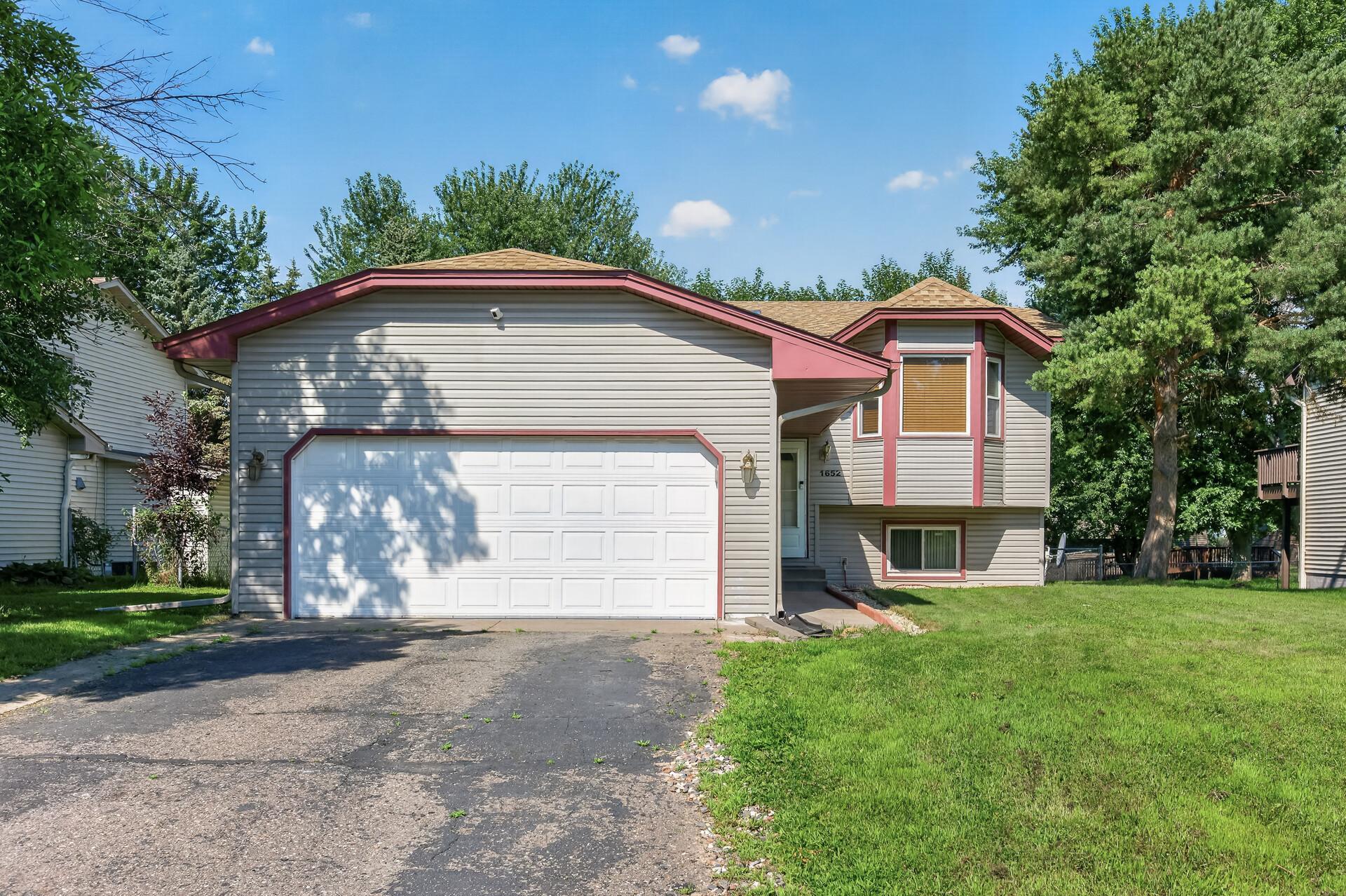 3rd image of 1652 84Th Ct N, Brooklyn Park, MN 55444 | MLS# 7111409