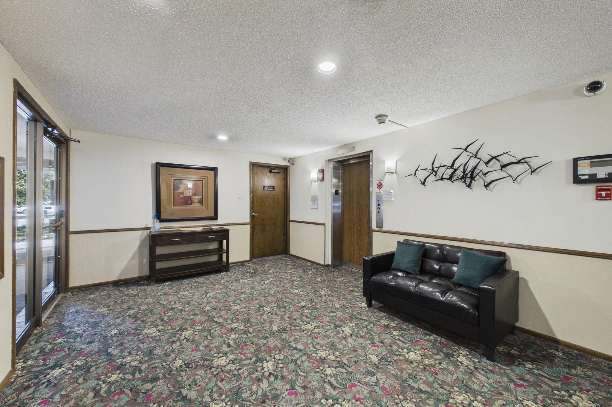4th image of 260 Westview Dr #303, Saint Paul, MN 55118 | MLS# 7111421