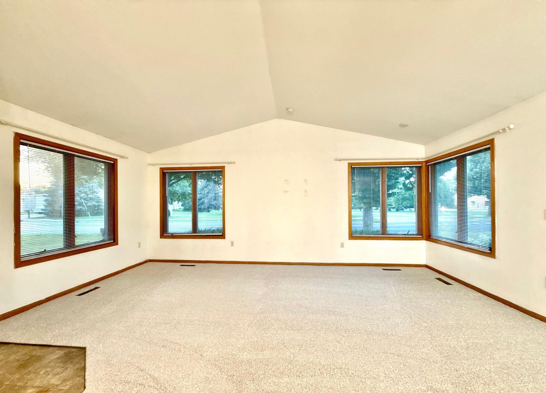 14th image of 939 Mayvis Blvd, Mankato, MN 56001 | MLS# 7111429