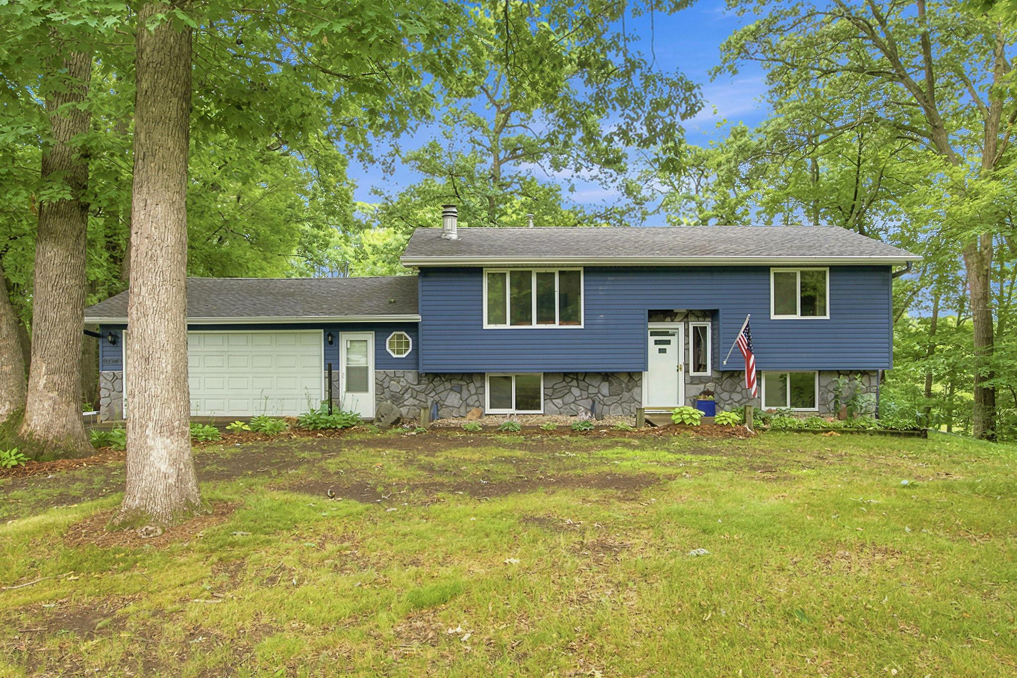 4th image of 21943 Martin Lake Rd Ne, Stacy, MN 55079 | MLS# 7111450