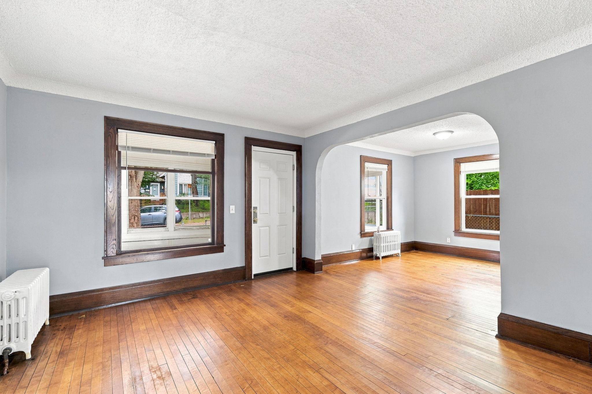 2nd image of 3014 Russell Ave N, Minneapolis, MN 55411 | MLS# 7111564