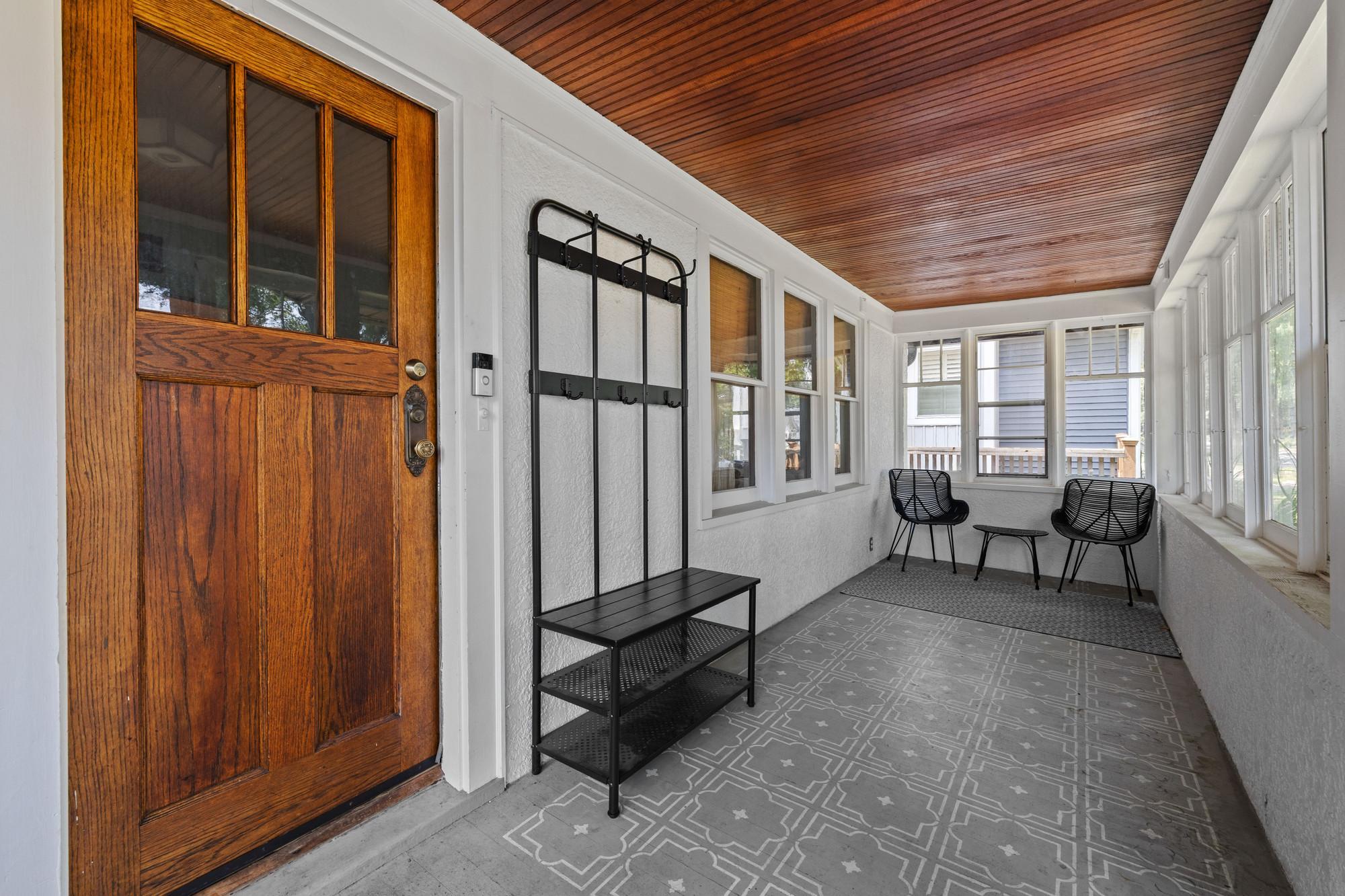 3rd image of 1414 Juliet Ave, Saint Paul, MN 55105 | MLS# 7111591