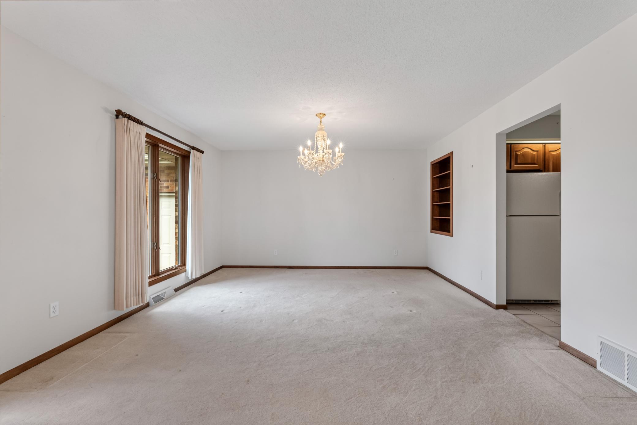 4th image of 104 5Th Ave Nw, Spring Grove, MN 55974 | MLS# 7111601