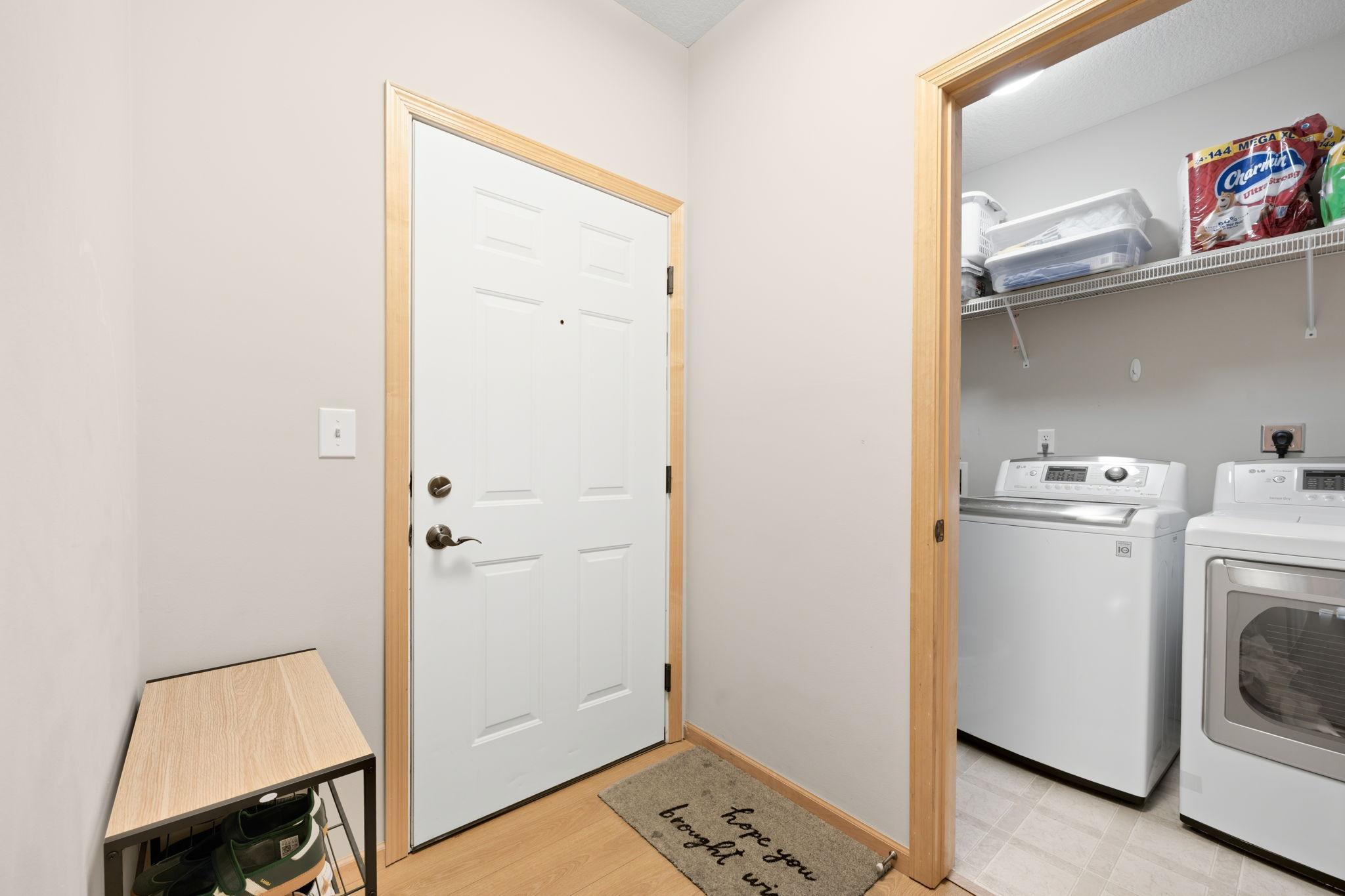 2nd image of 301 Oak Grv St, Minneapolis, MN 55403